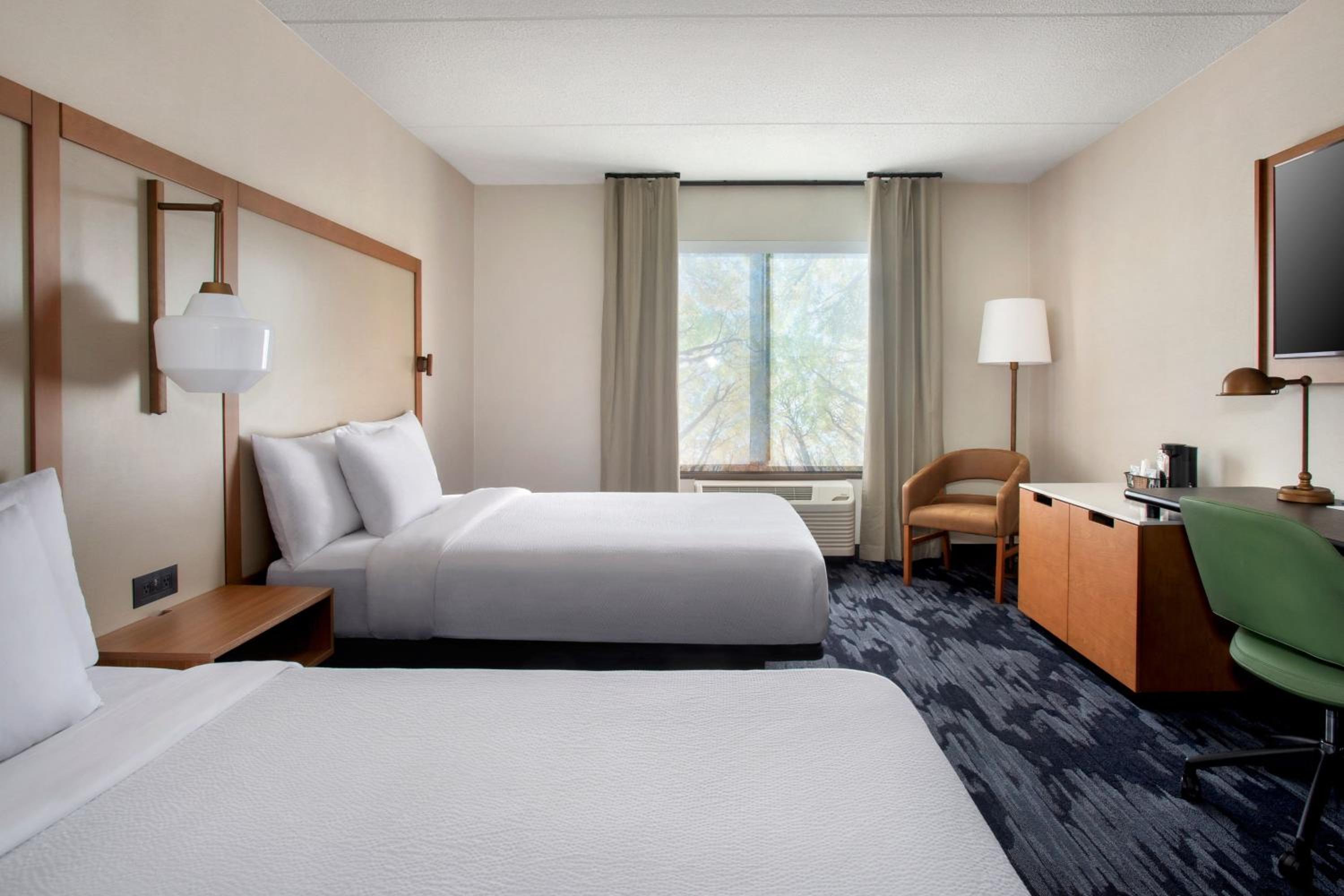 Guest room, 2 Queen - Photo 1