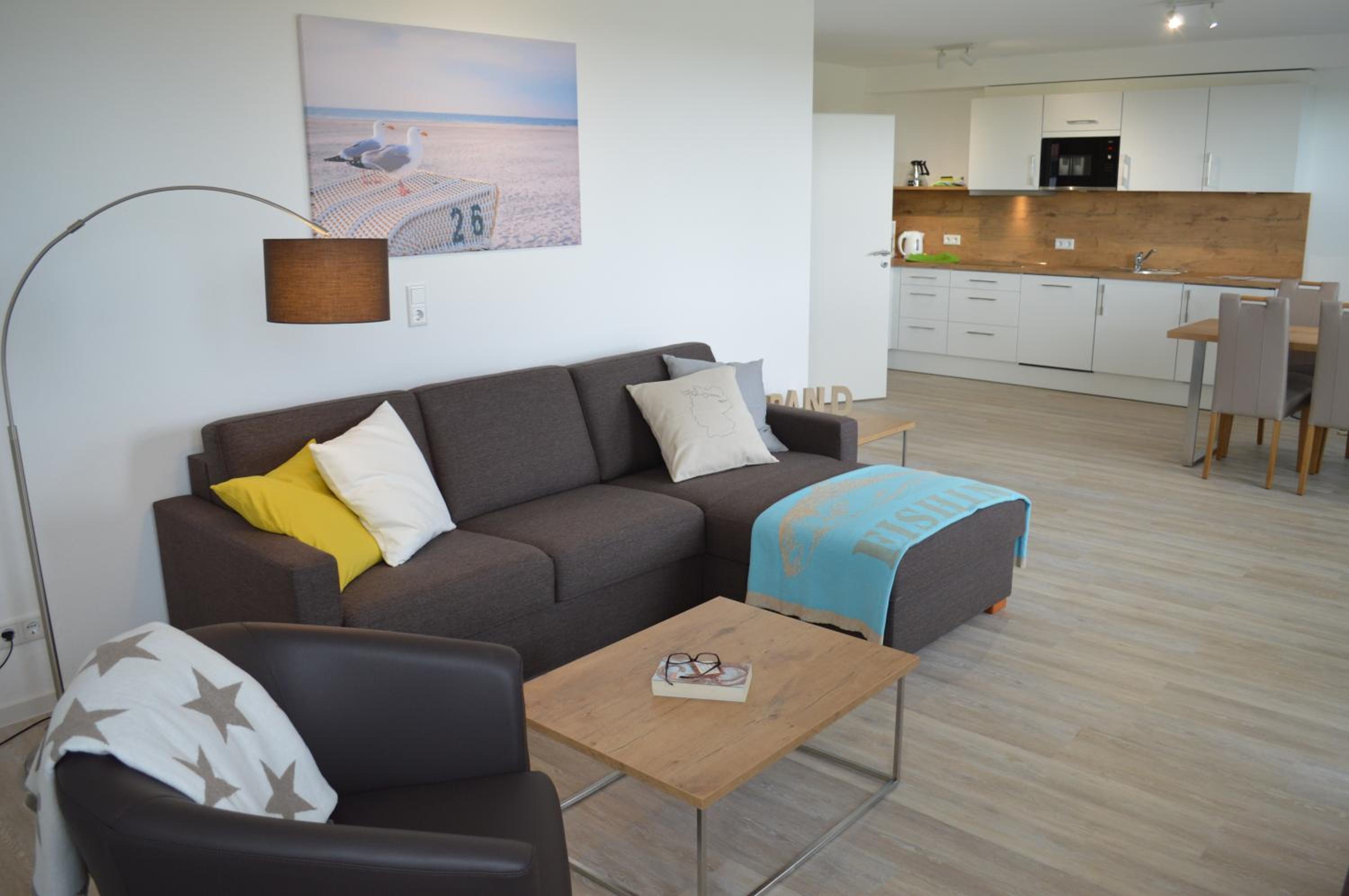 One-Bedroom Apartment photo 1