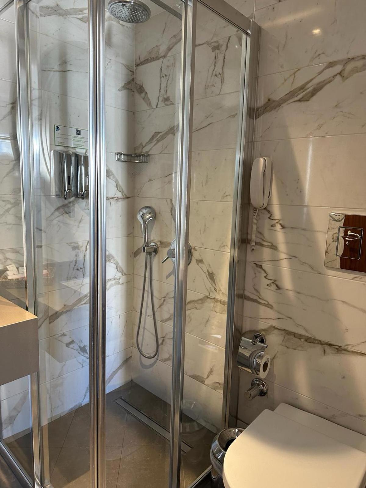 Available room