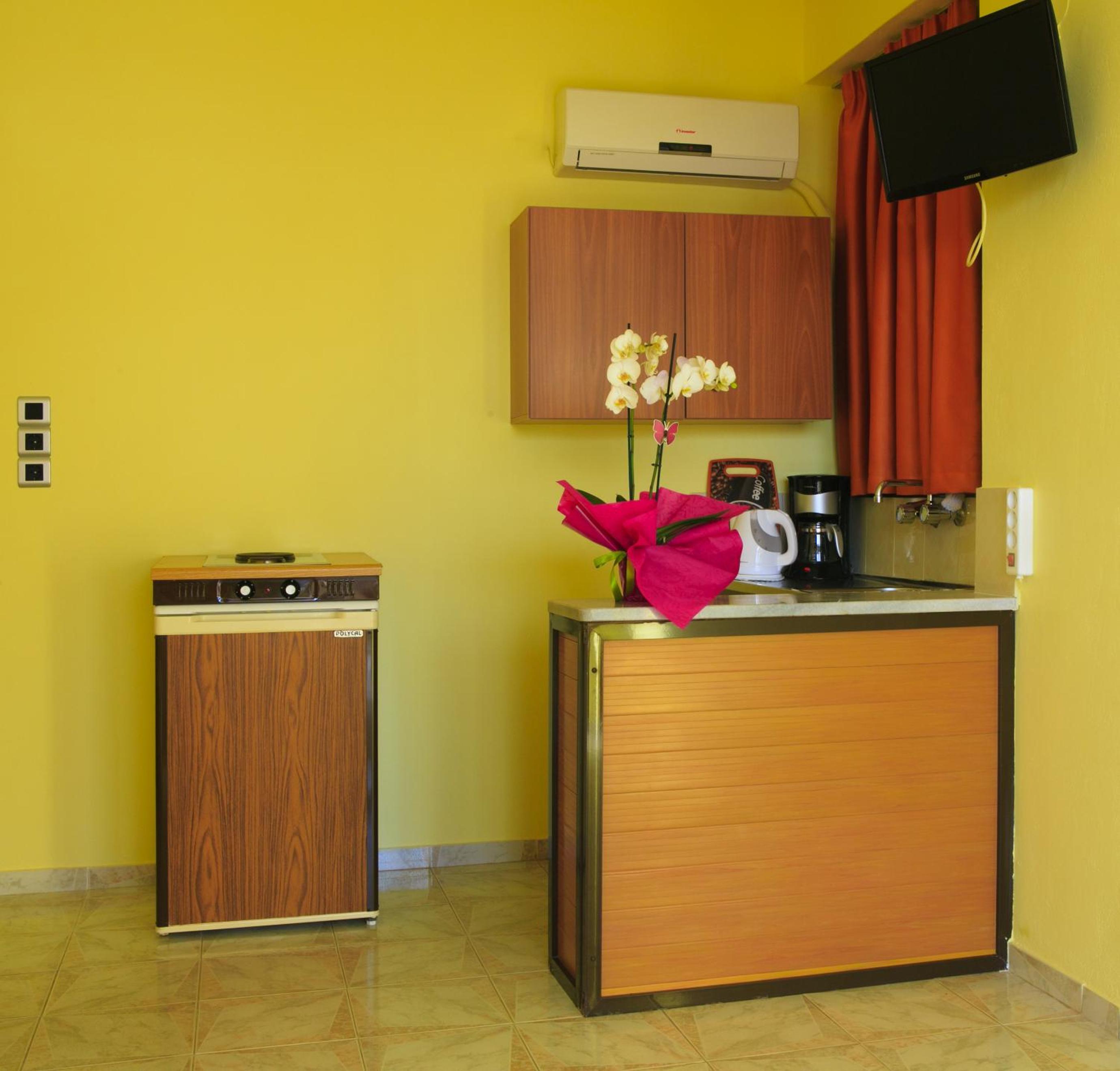 Studio (3 Adults) - Photo 3