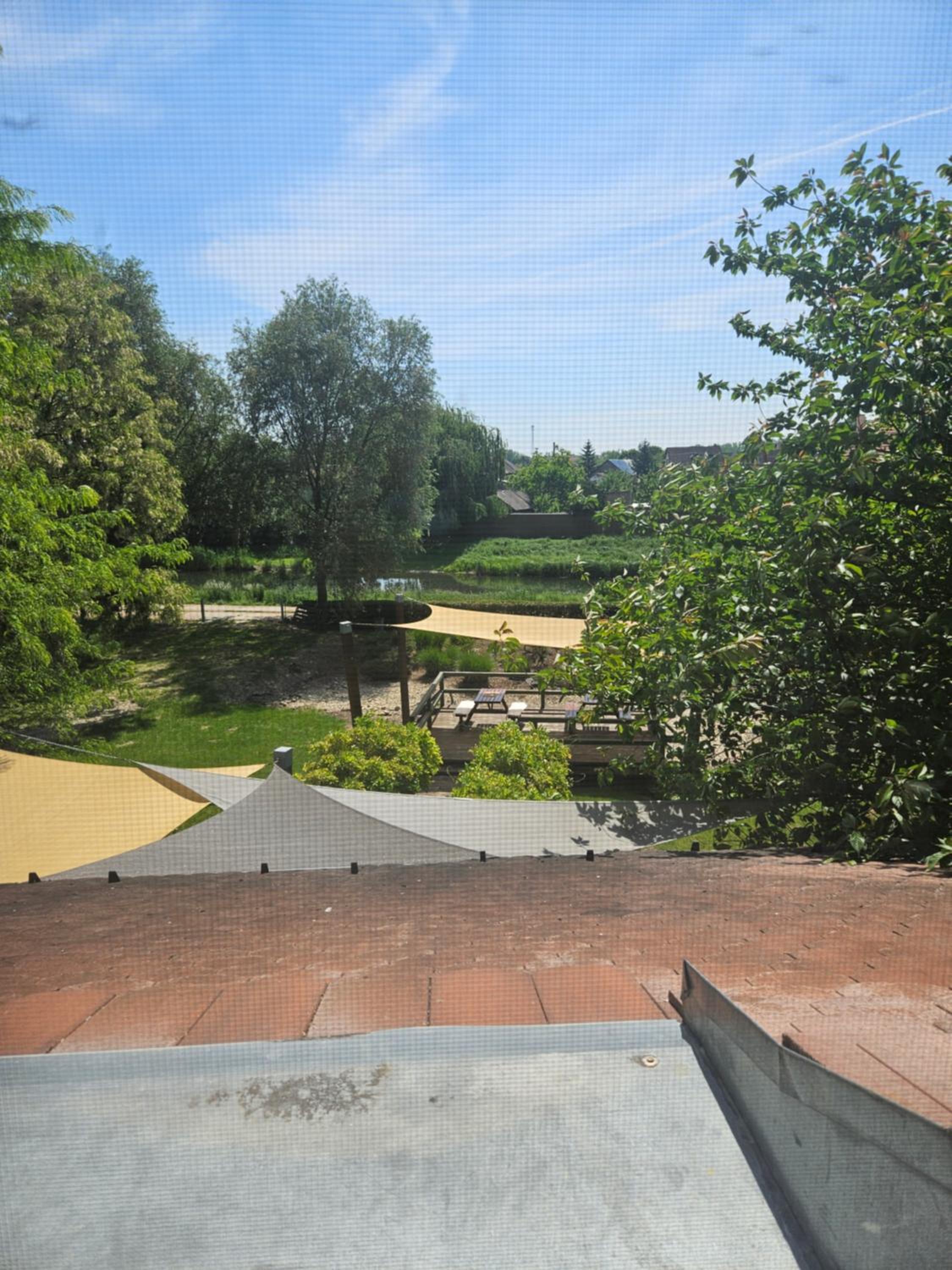 Large Double Room - Photo 6