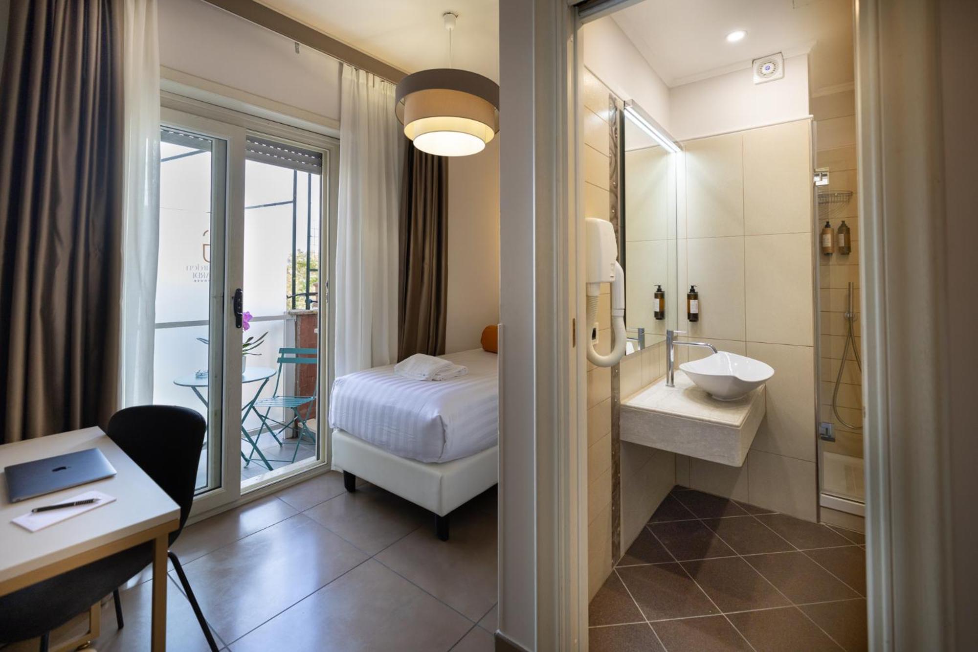 Single Room photo 2