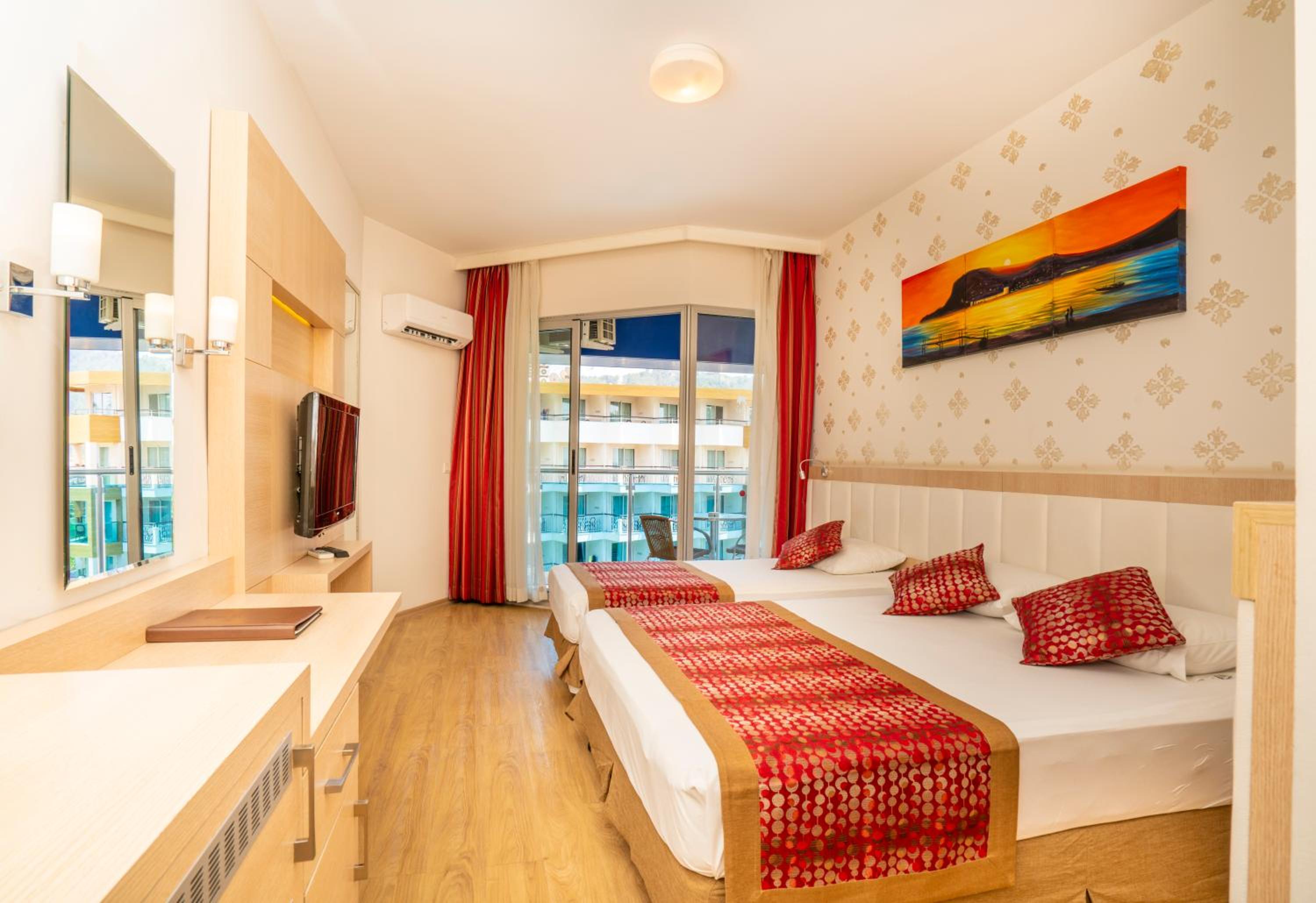 Standard Triple Room photo 2