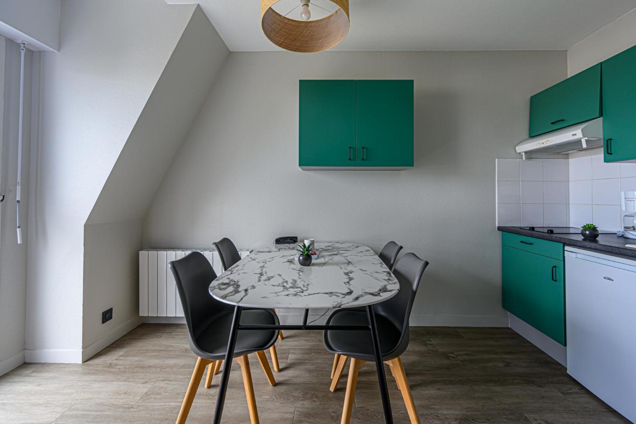 Standard Two Room Apartment - Photo 4