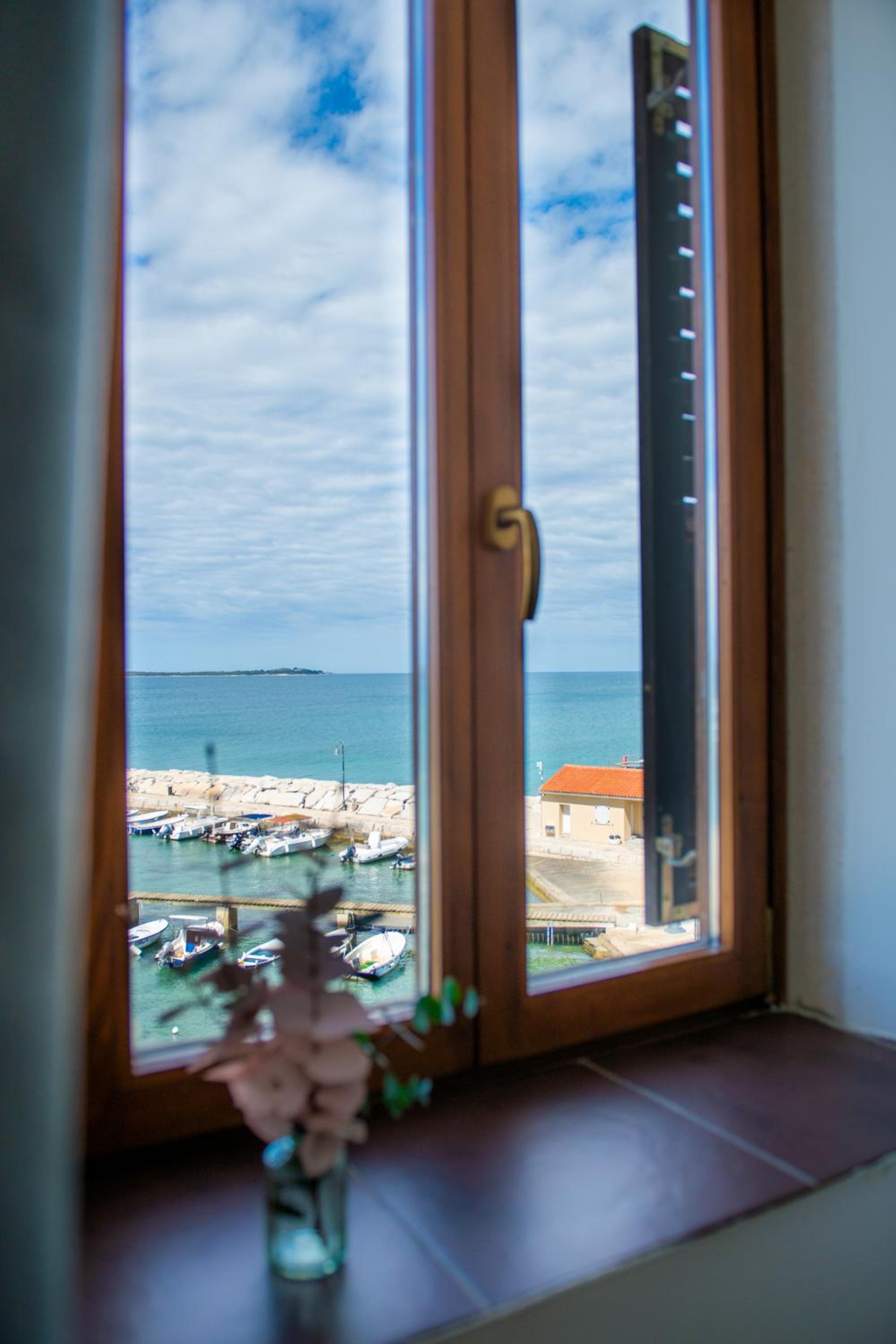 Double Room with Sea View photo 3