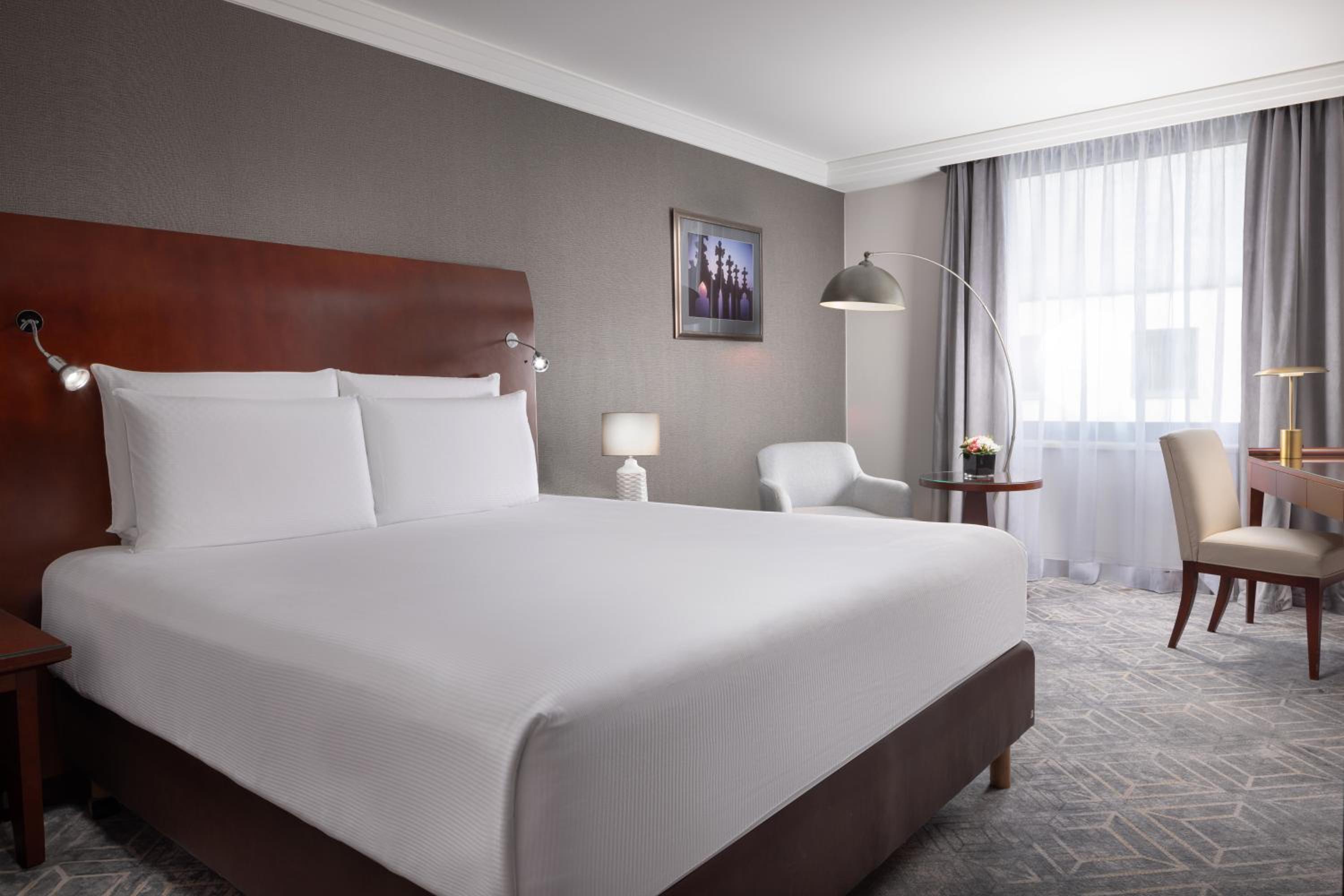 King Governor Suite