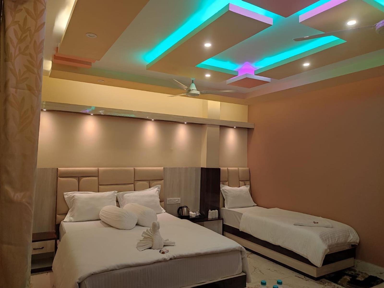 Triple Room with Pool View