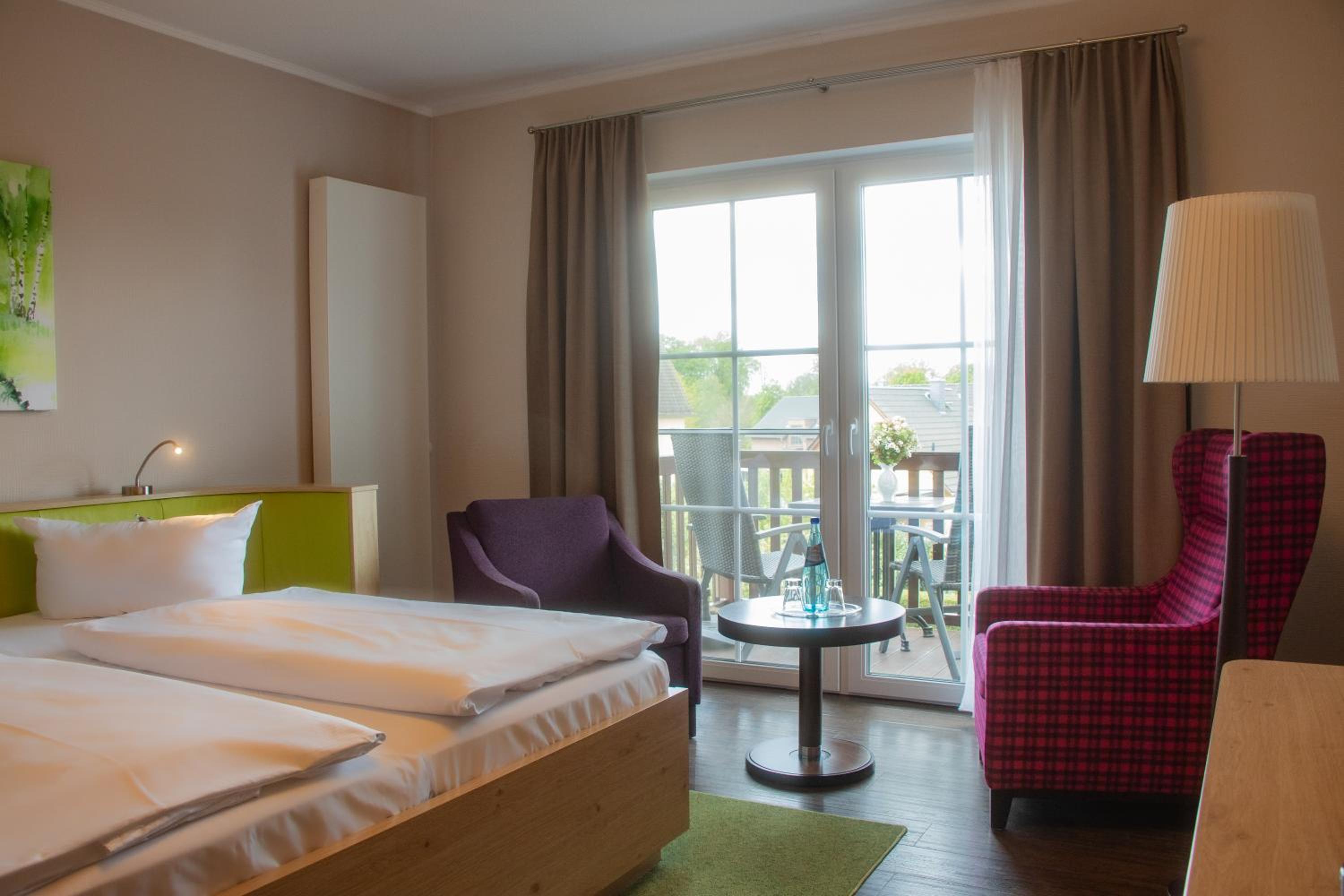 Deluxe Double Room with Balcony photo 3