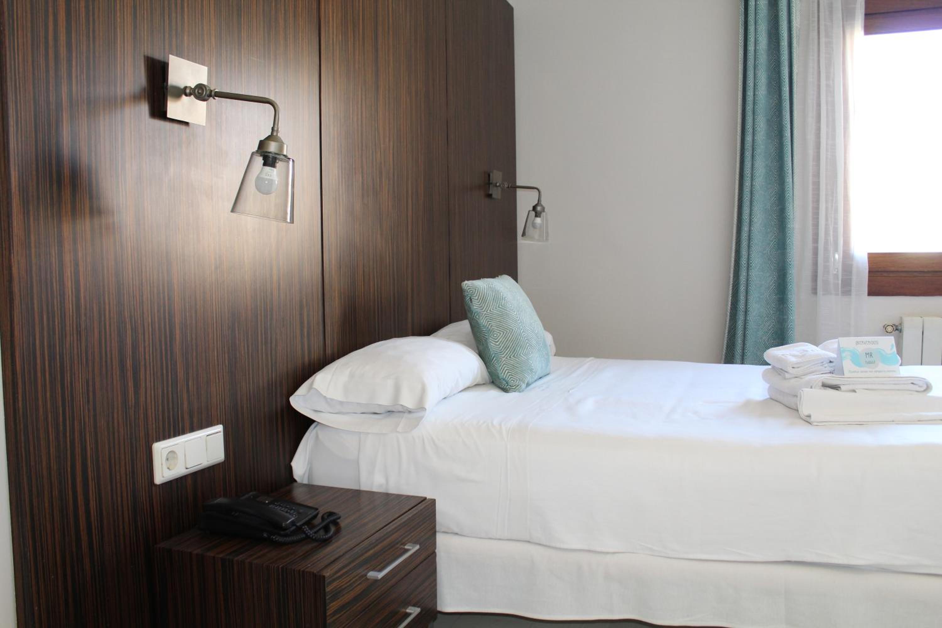 Double or Twin Room photo 3