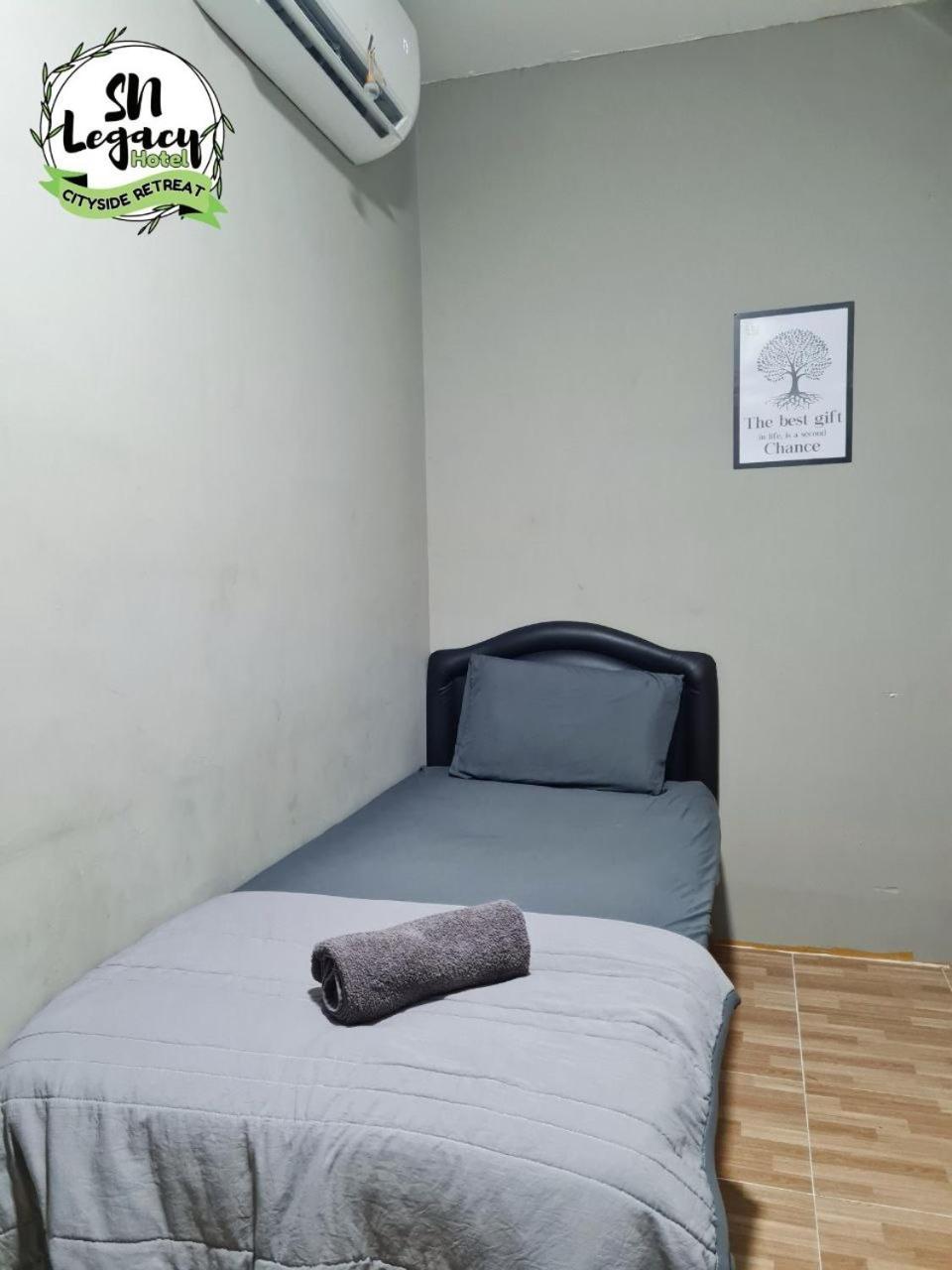 Single Room (No Window)