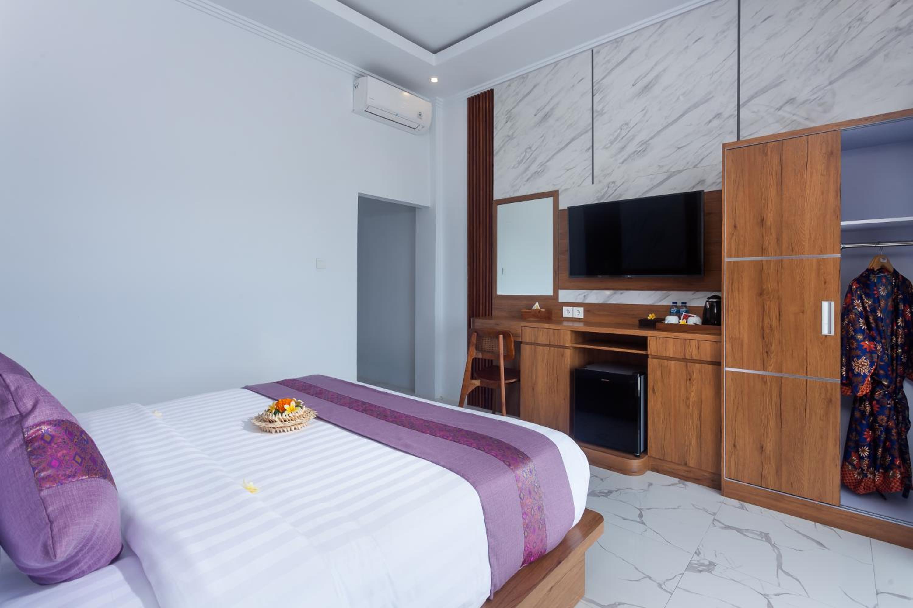 Suite with Ocean View - Photo 5