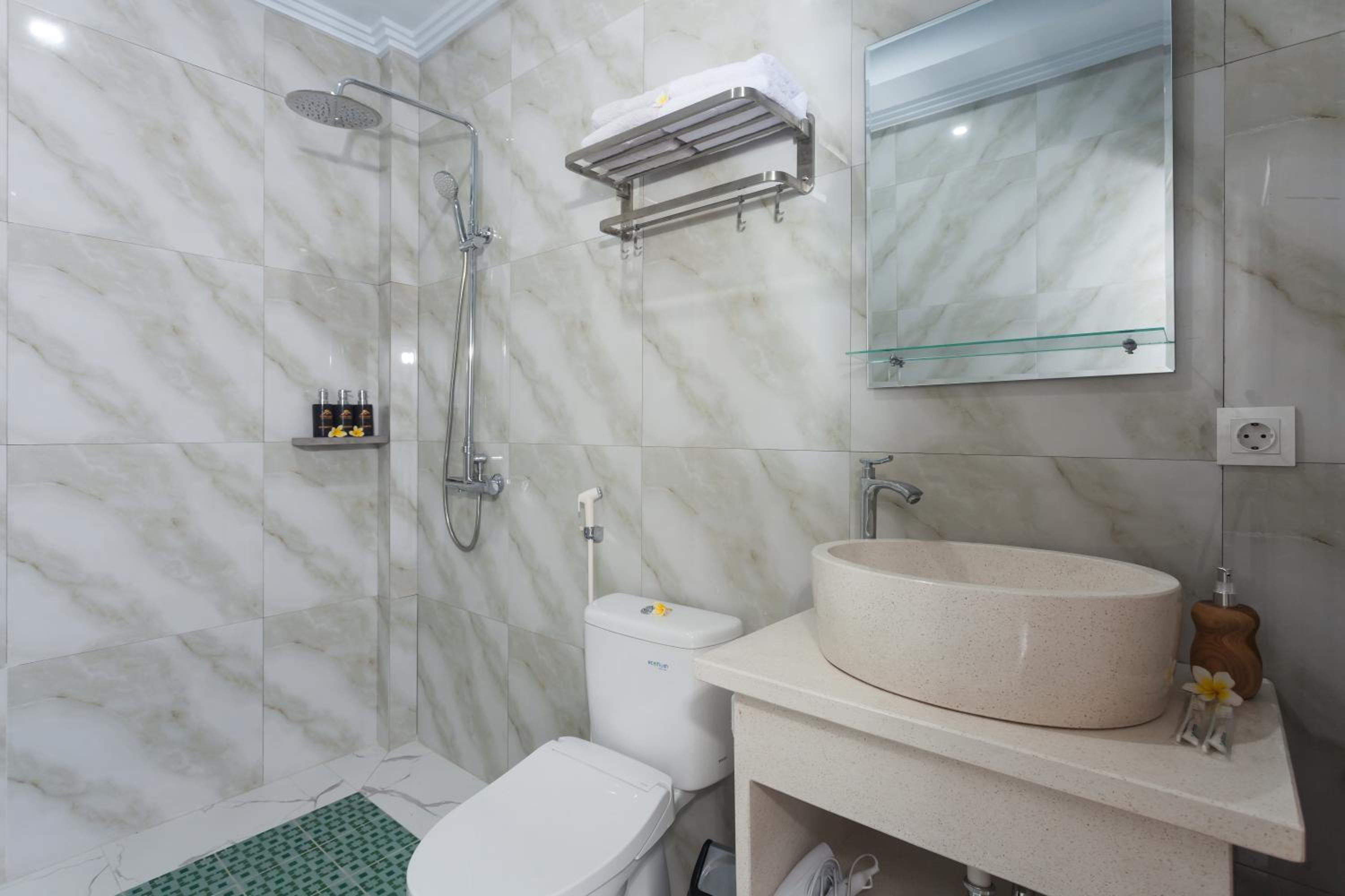 Suite with Ocean View - Photo 2