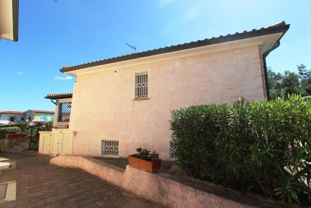 Two-Bedroom House photo 3