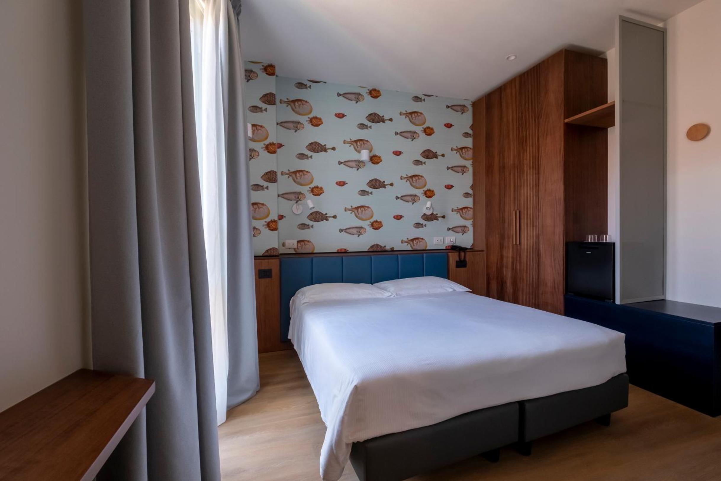 Economy Double Room - Photo 12