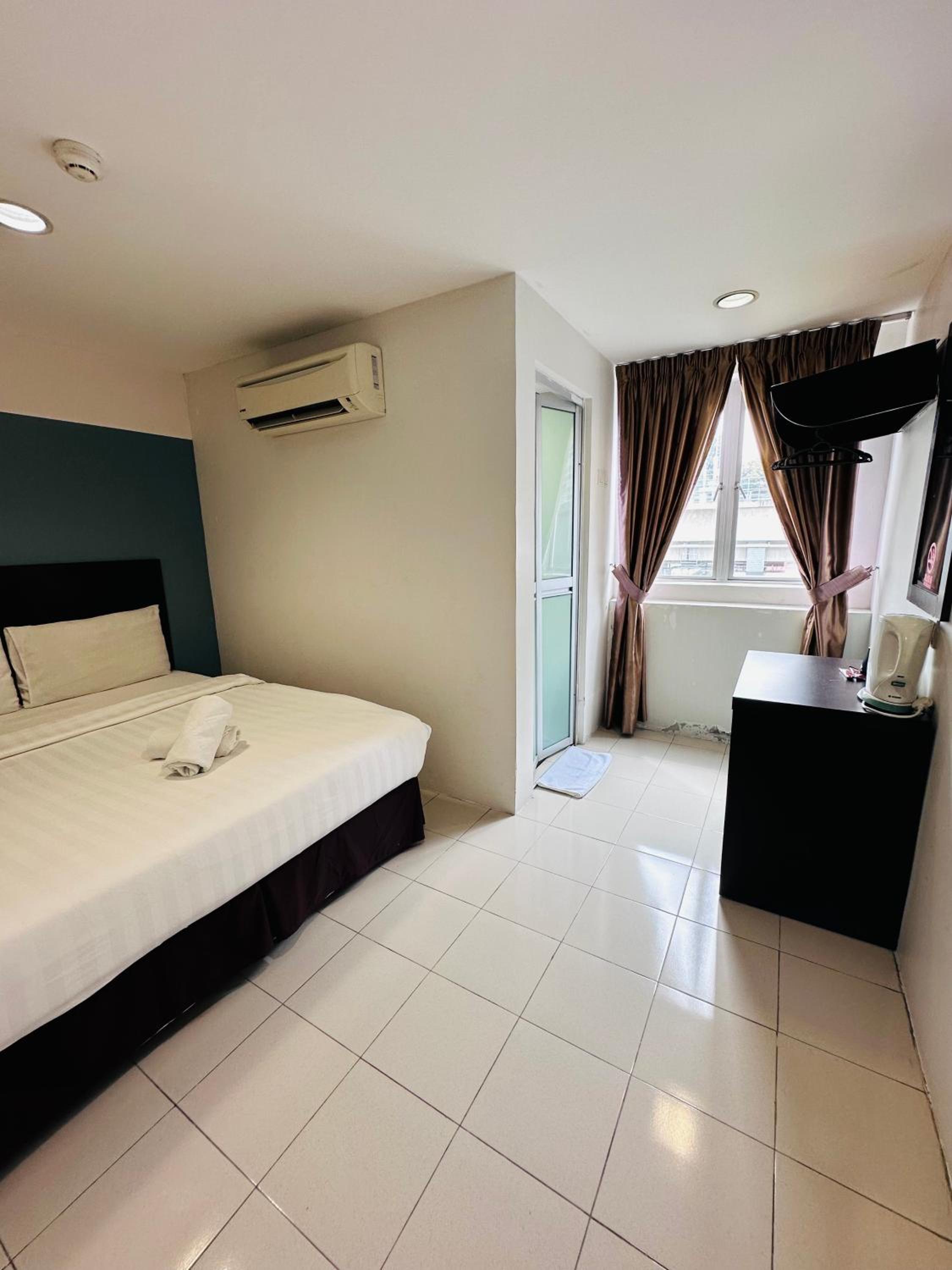 Deluxe Double Room photo 3