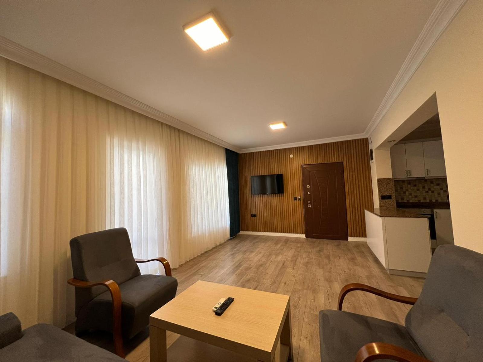Deluxe Family Room photo 3
