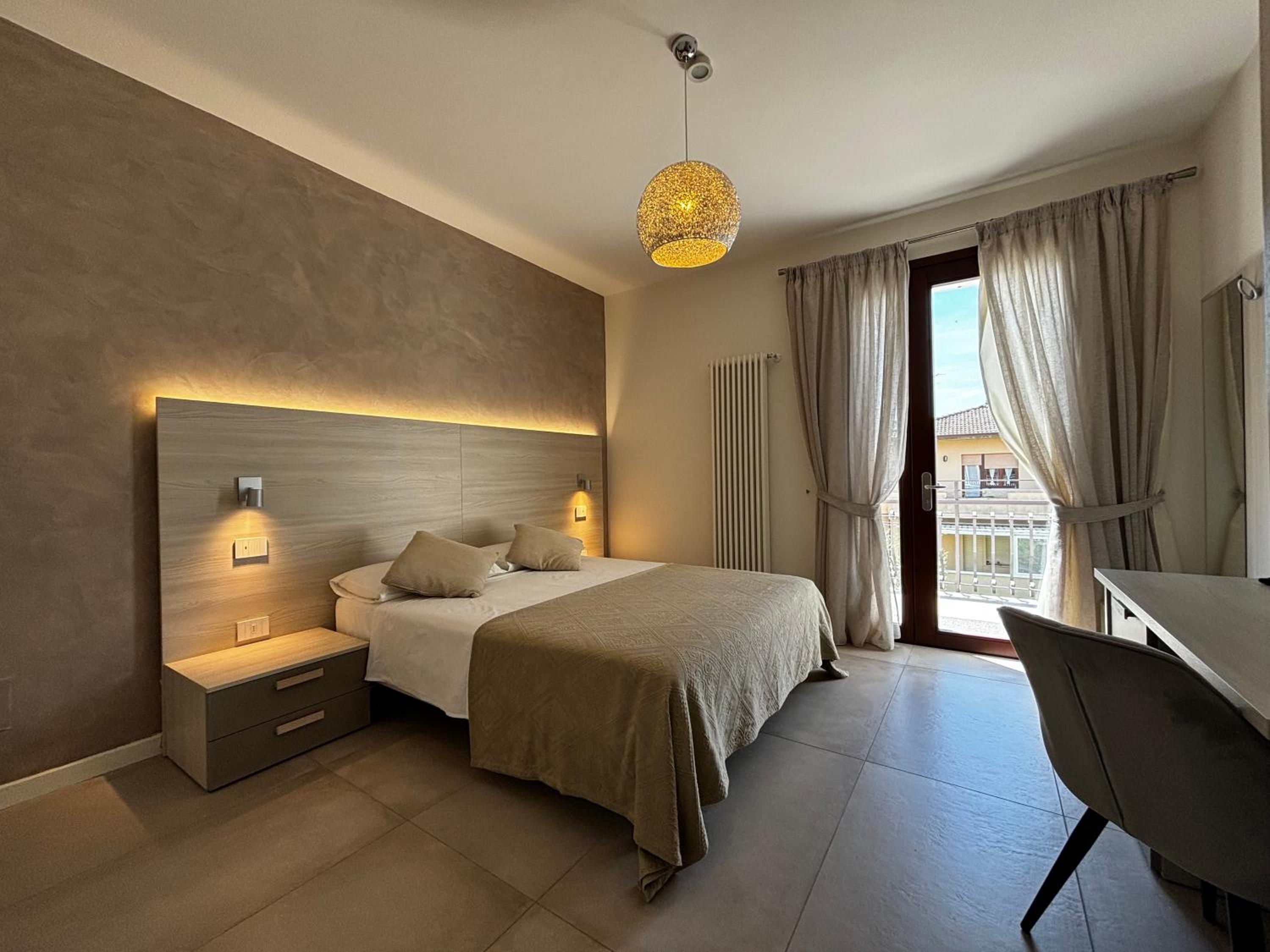 Double Room with Private Bathroom photo 1