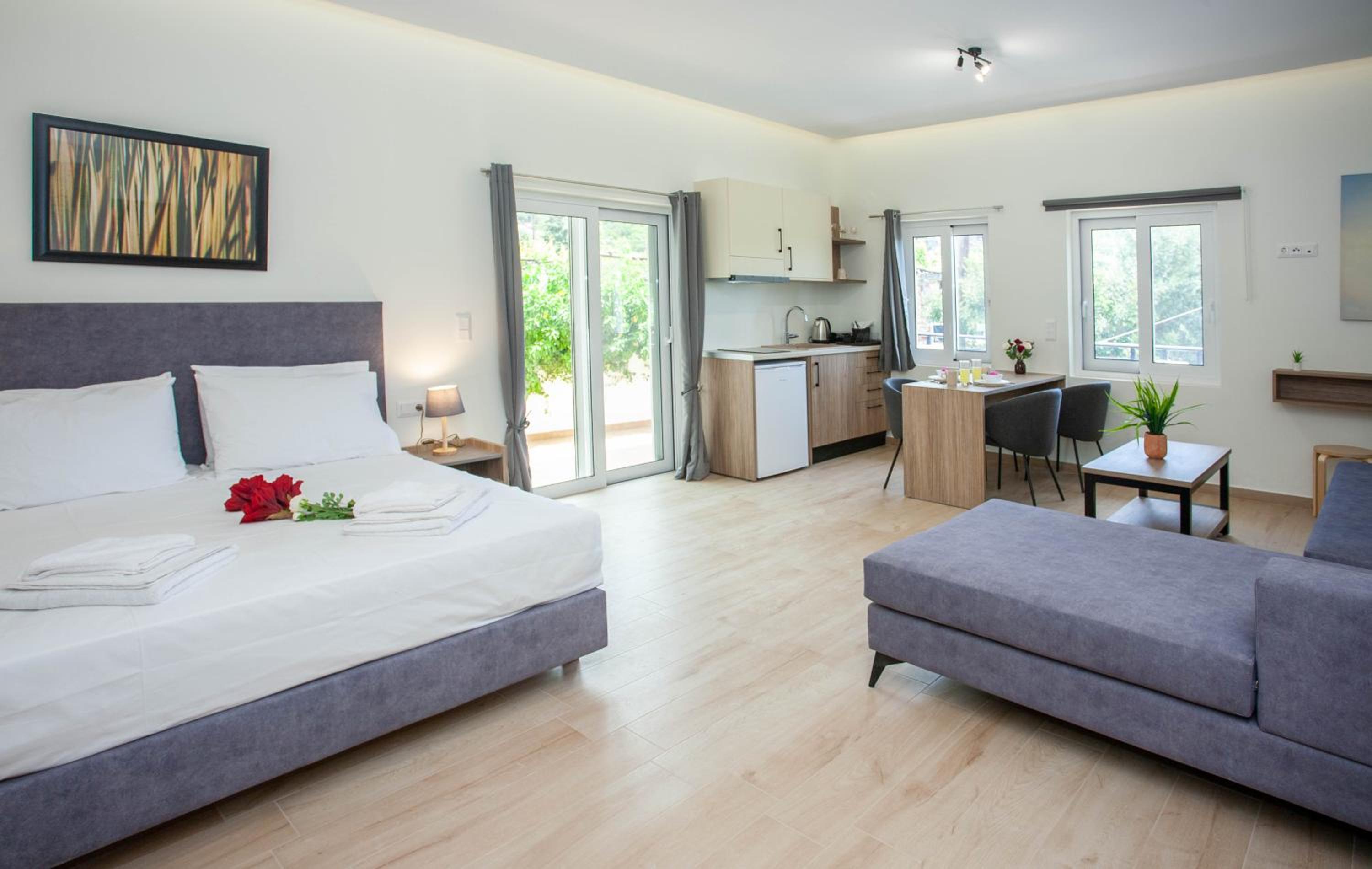 Deluxe Double or Twin Room with Balcony photo 1
