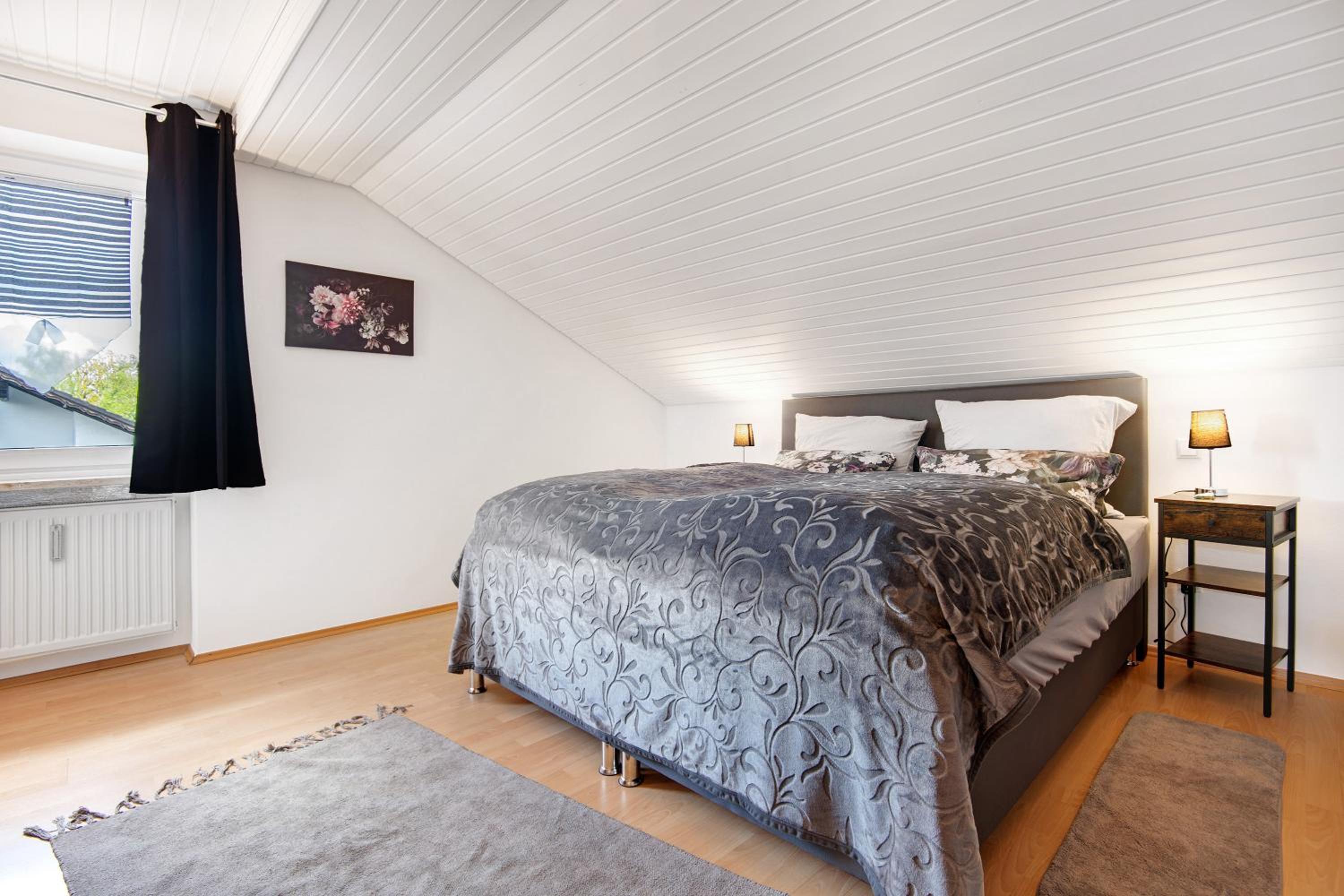 Three-Bedroom Premium Apartment with Balcony photo 2
