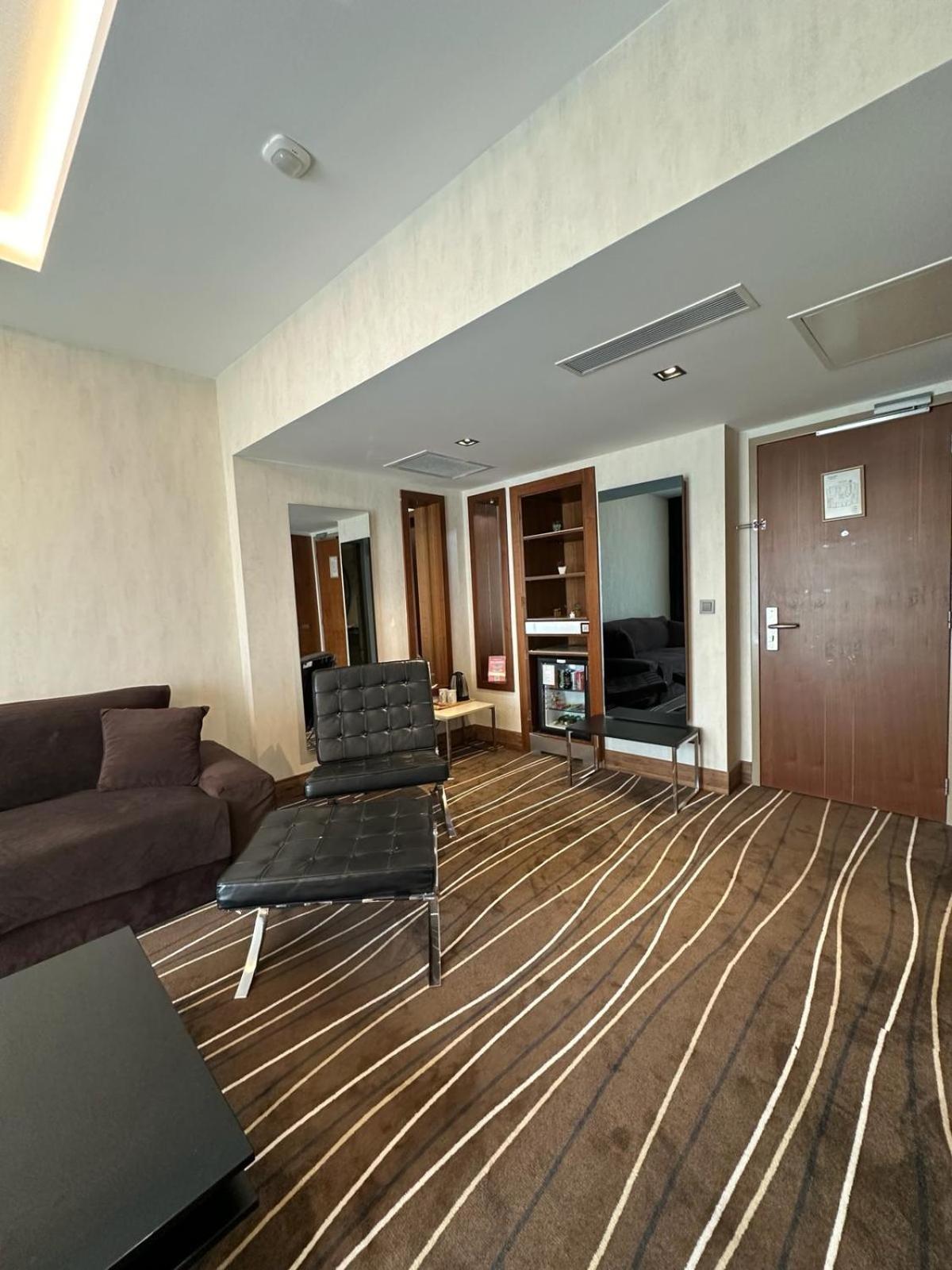 Deluxe Bosphorus Suite Balcony Room thumbnail 5