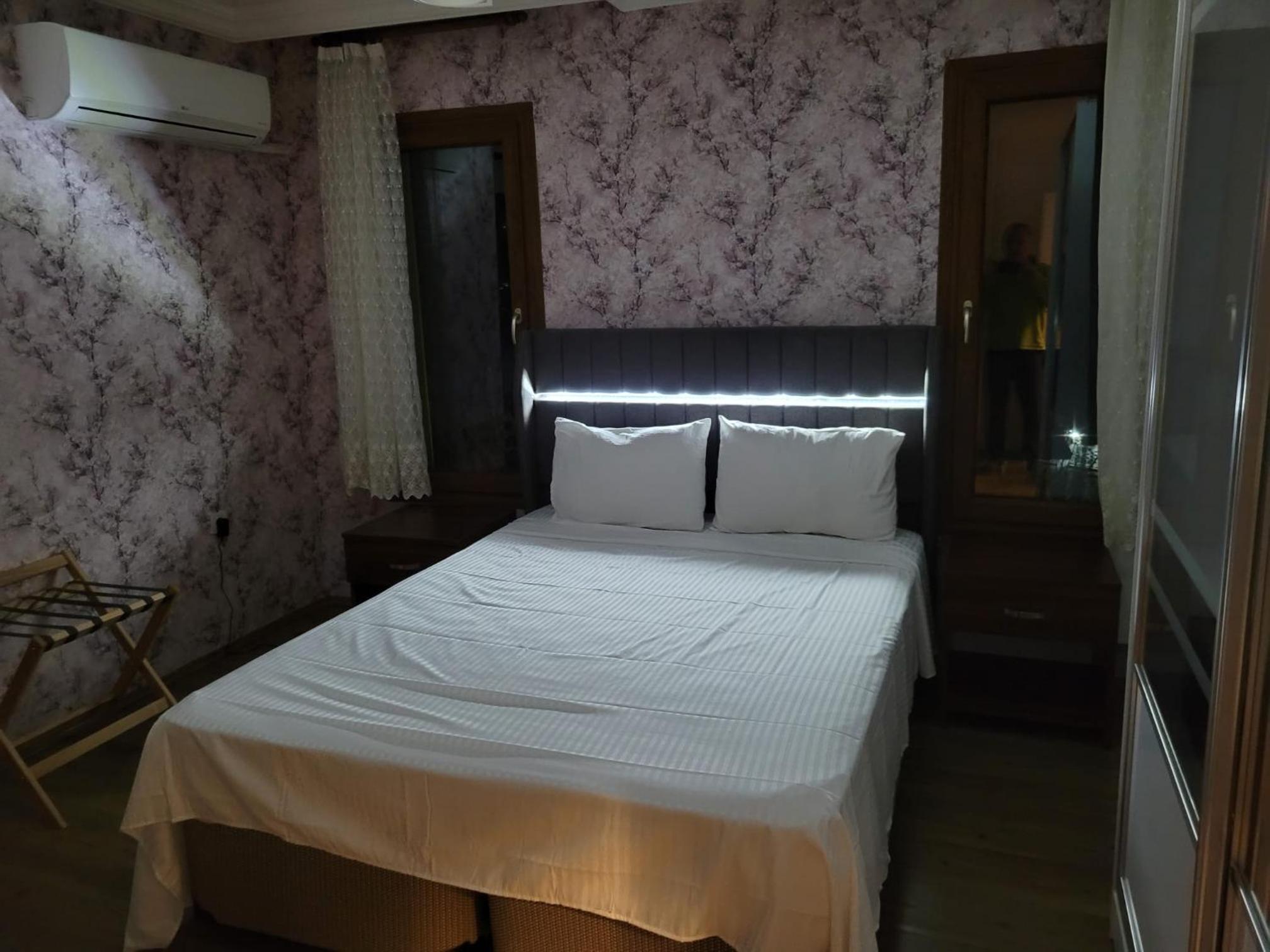 Deluxe Double Room with Balcony and Sea View photo 1