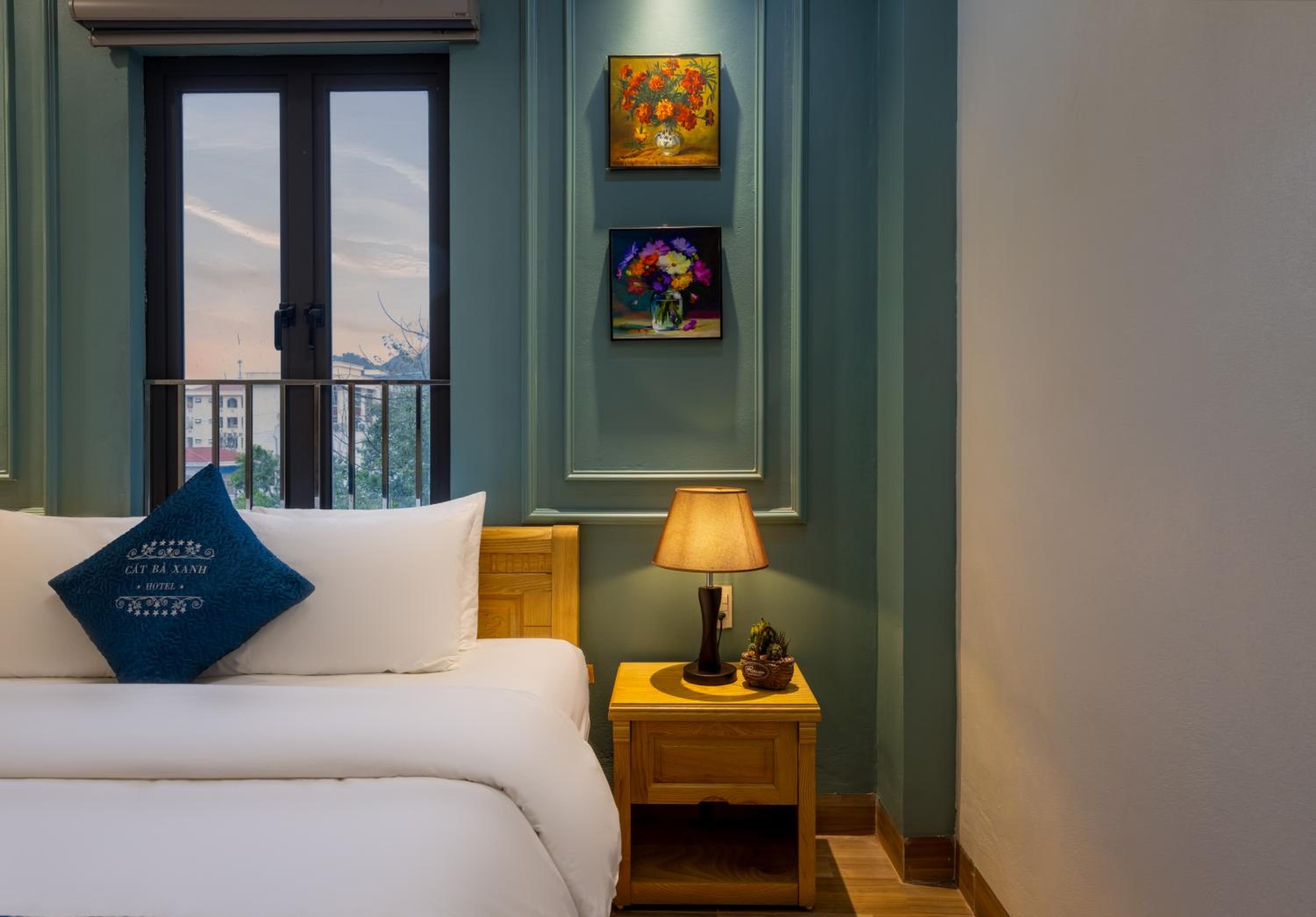 Double Room with Mountain View