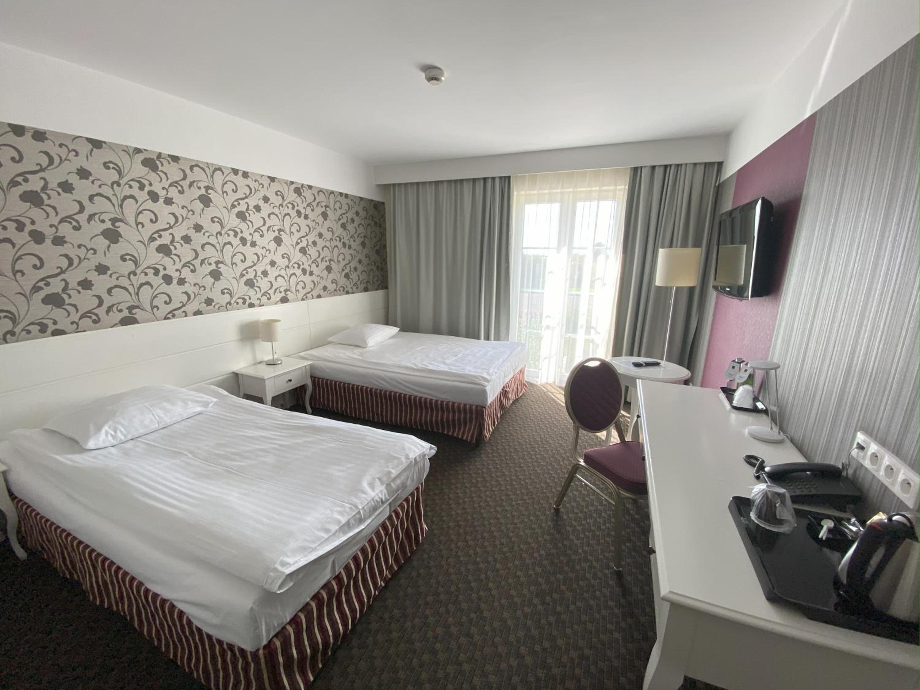 Standard Twin Room photo 2