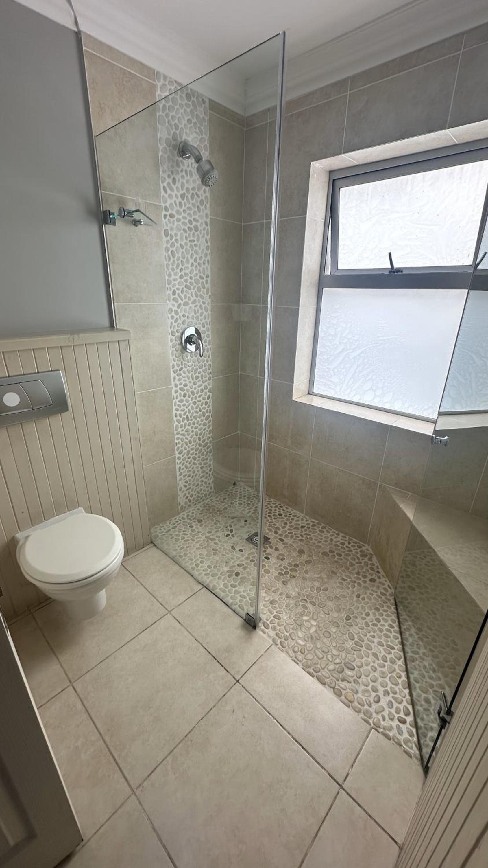 Queen Suite with Sea View - Photo 5