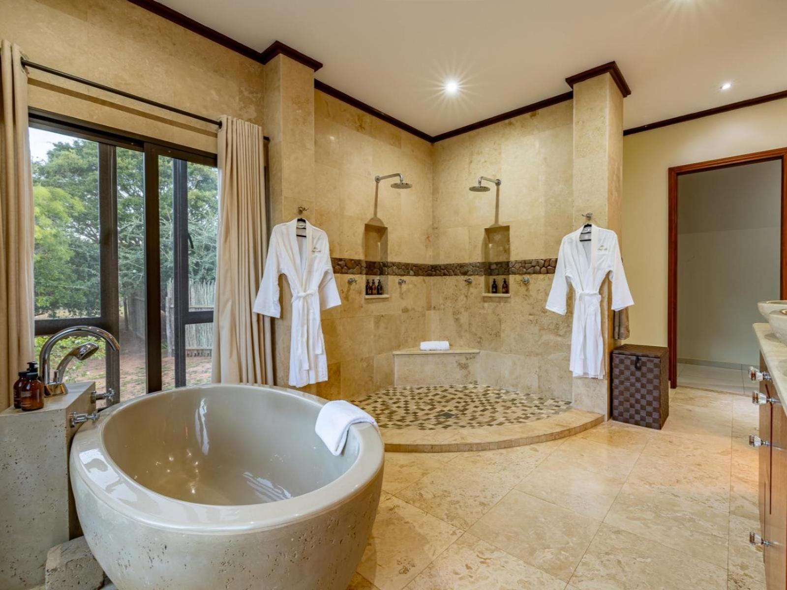 Luxury Suite photo 2