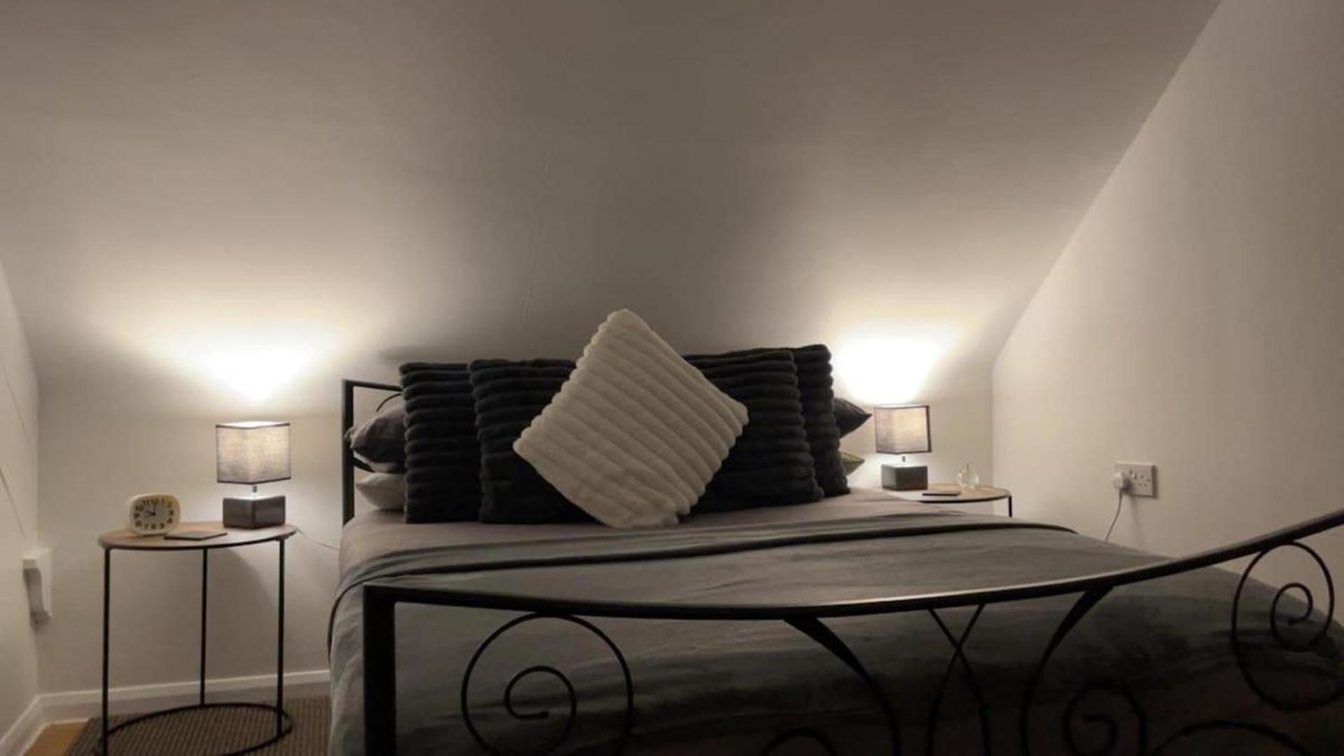 Apartment photo 2