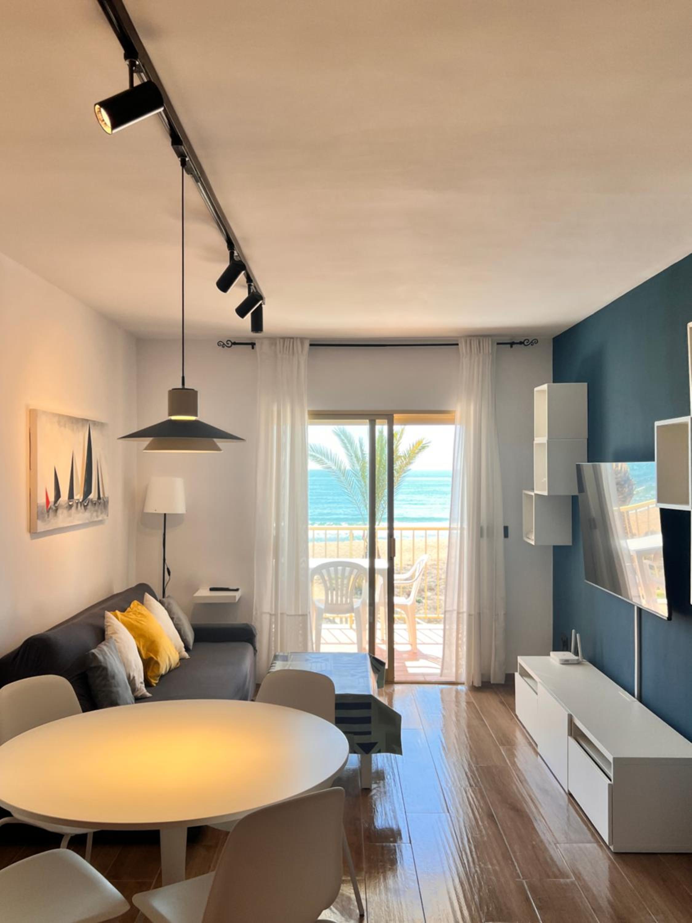 Apartamento con vista al mar