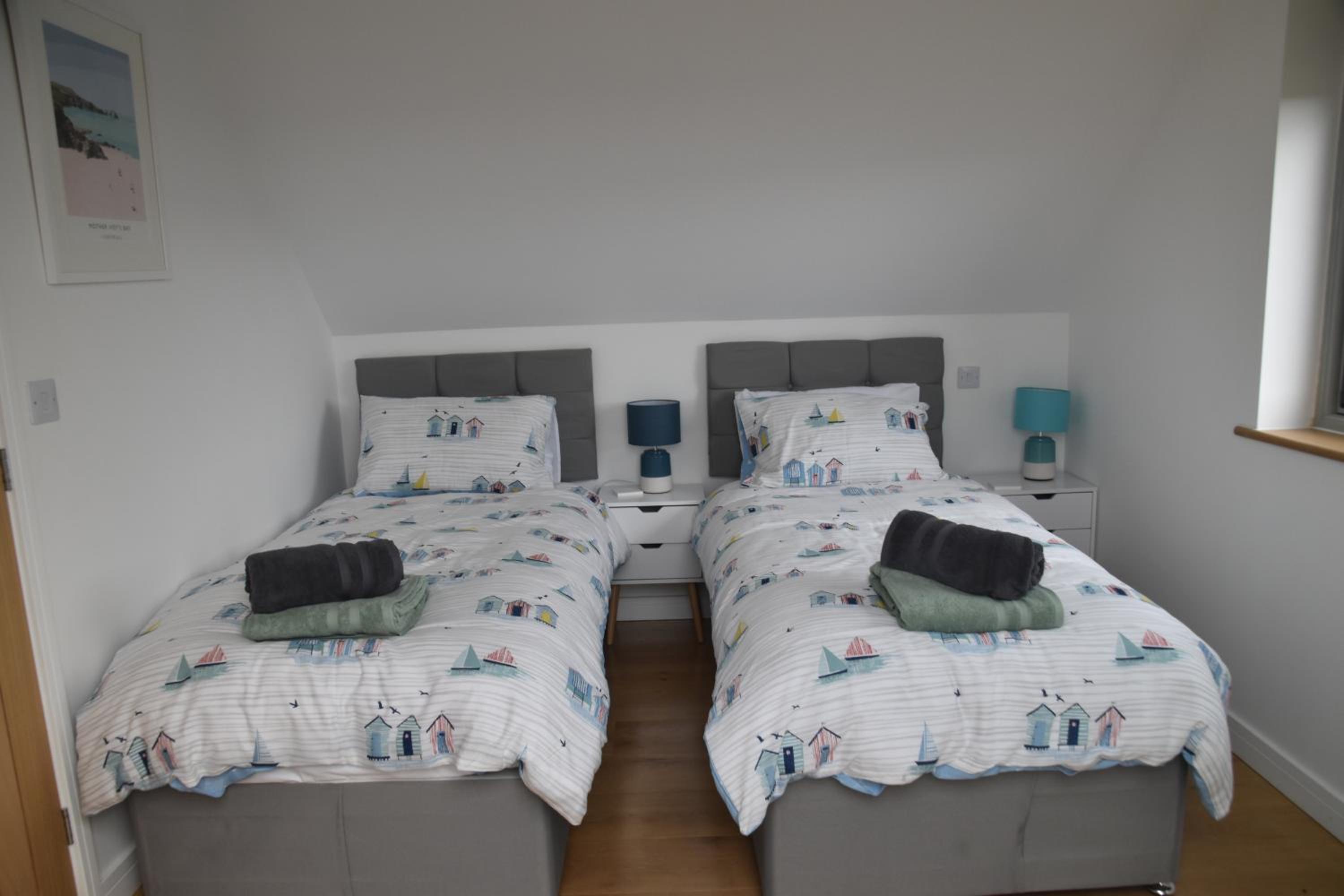 Two-Bedroom House photo 3