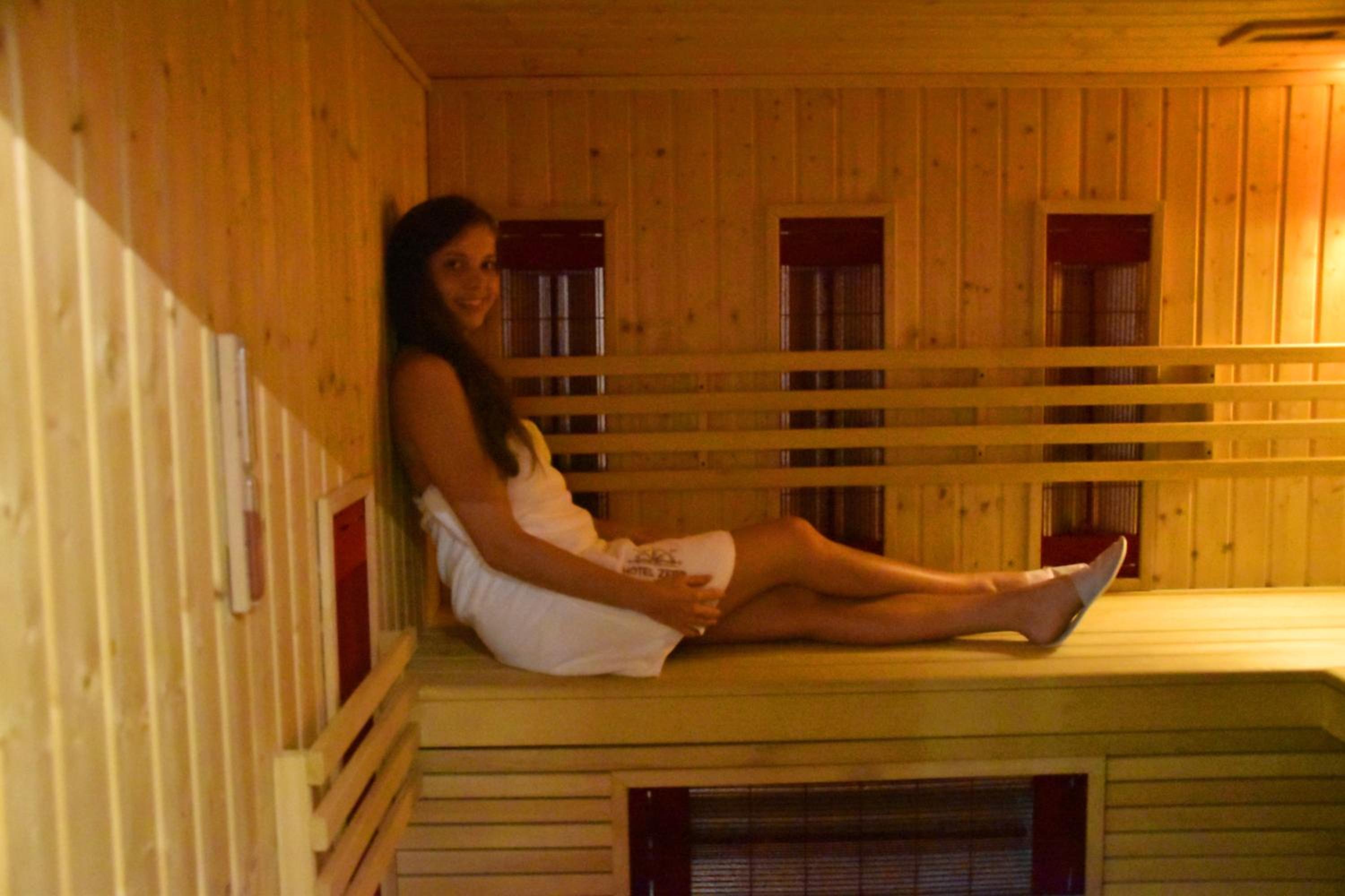 Double or Twin Room - Photo 3