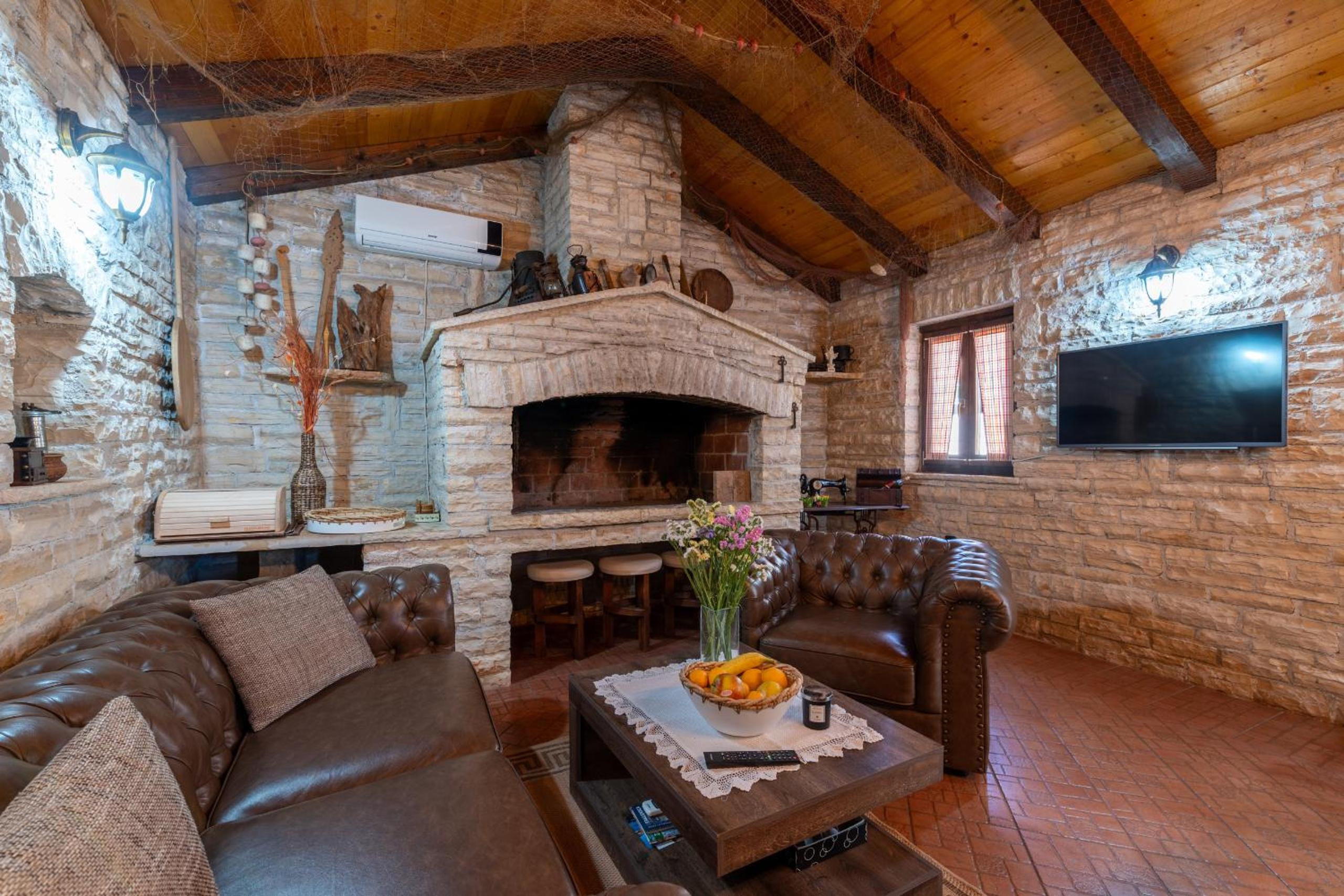 Villa photo 1