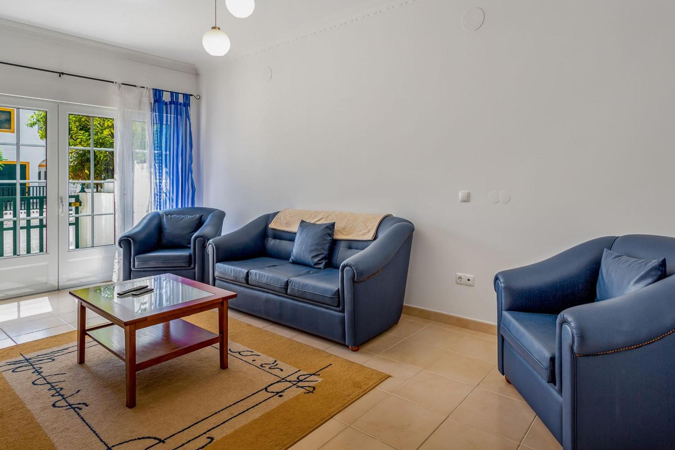 Two-Bedroom House photo 2
