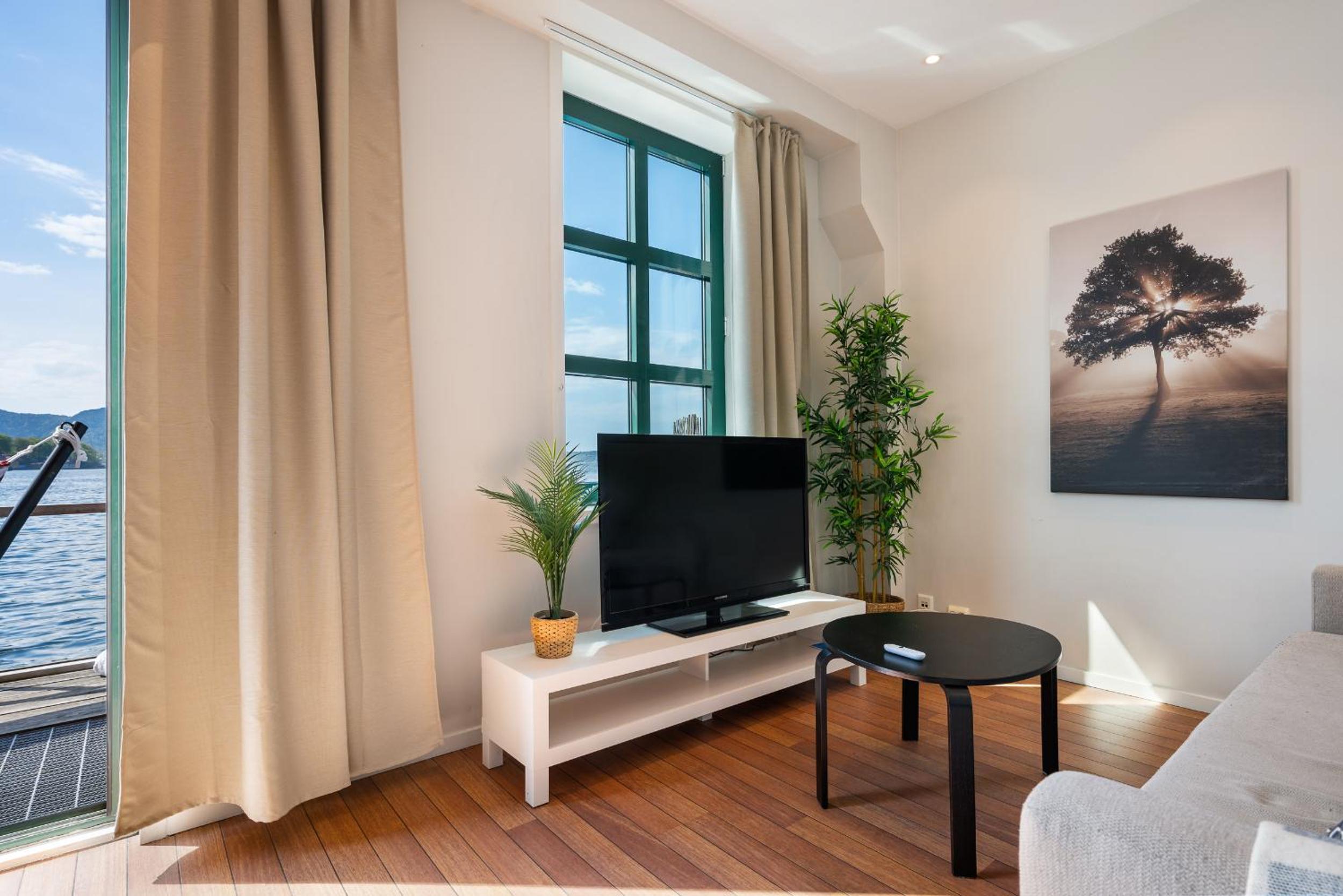 Apartment with Sea View photo 3