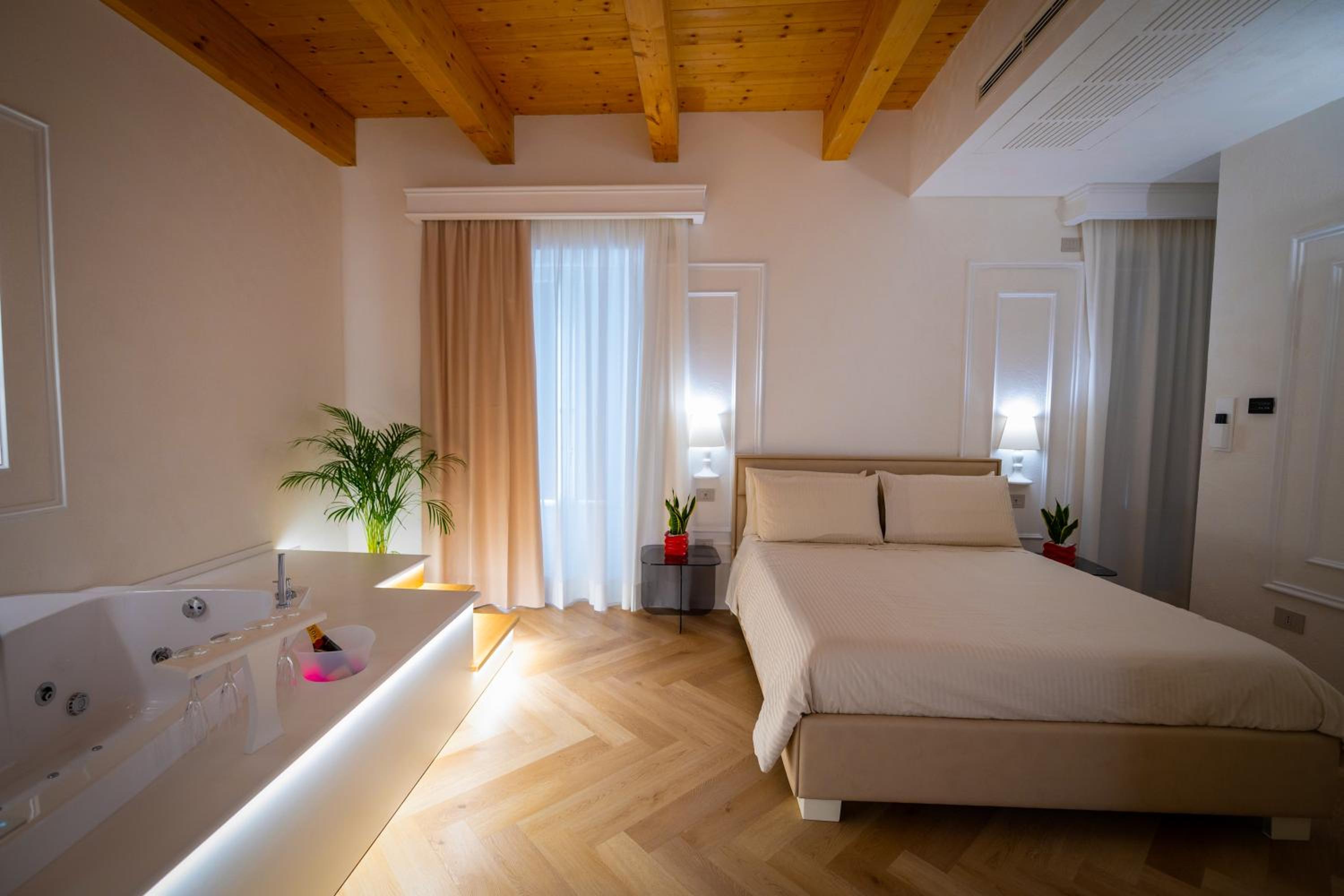 Superior Queen Room