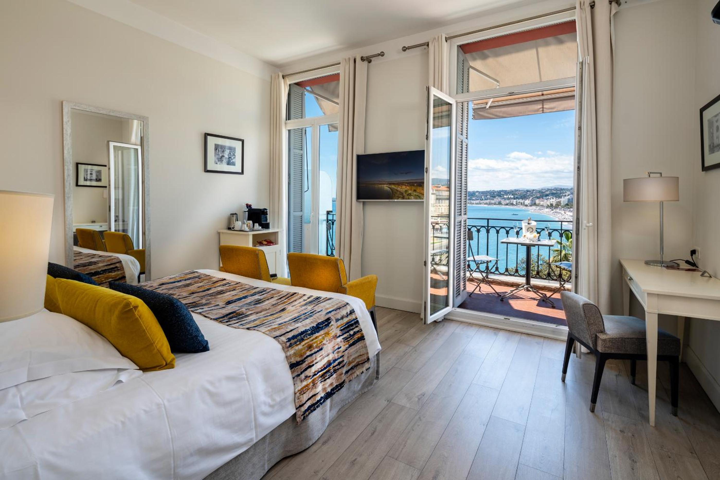 Privilege Double Room - Photo 1