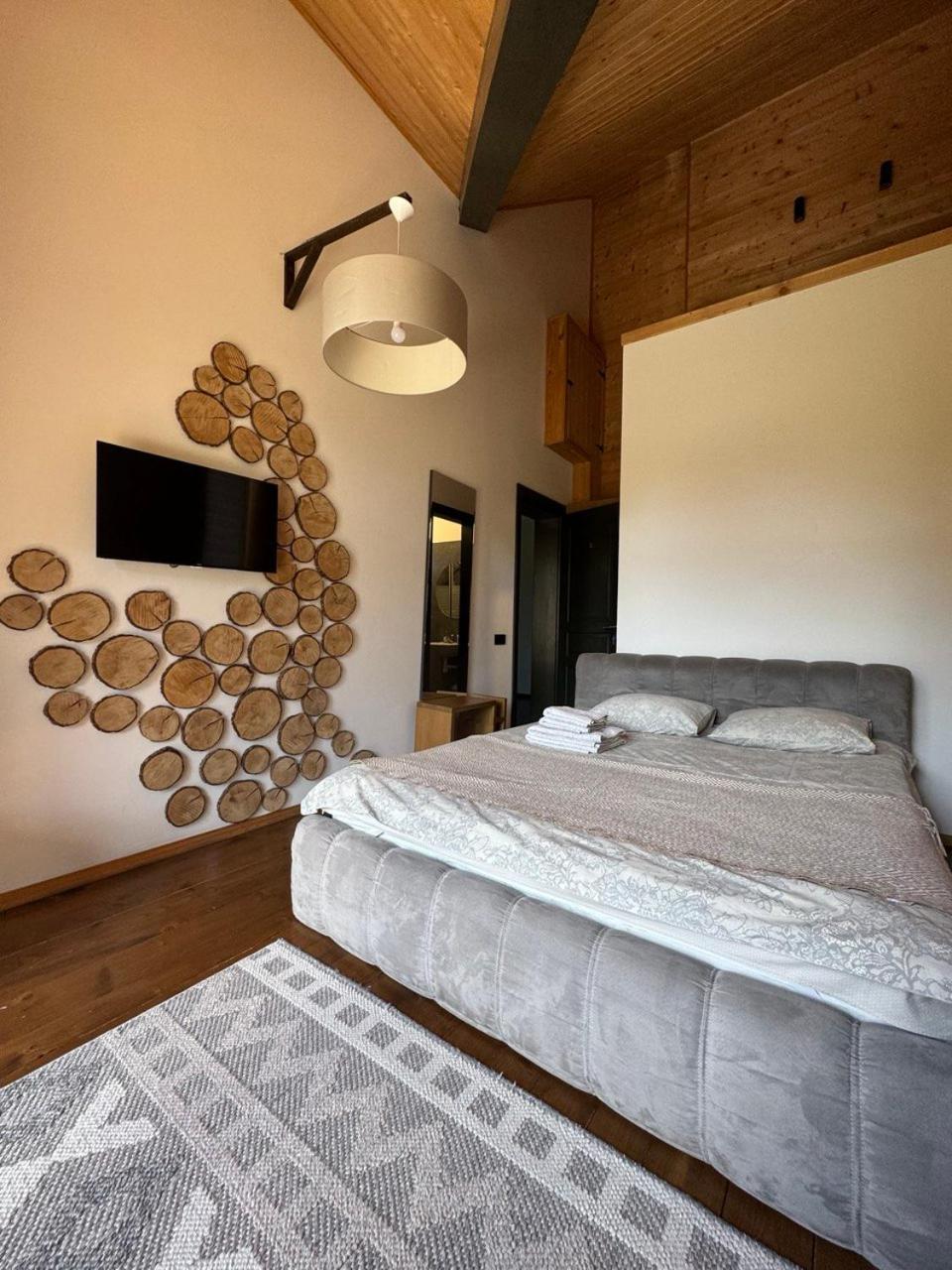 Deluxe Double Room with Balcony photo 1