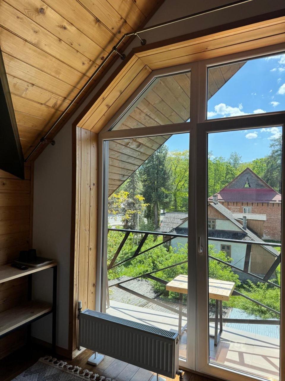 Deluxe Double Room with Balcony photo 2