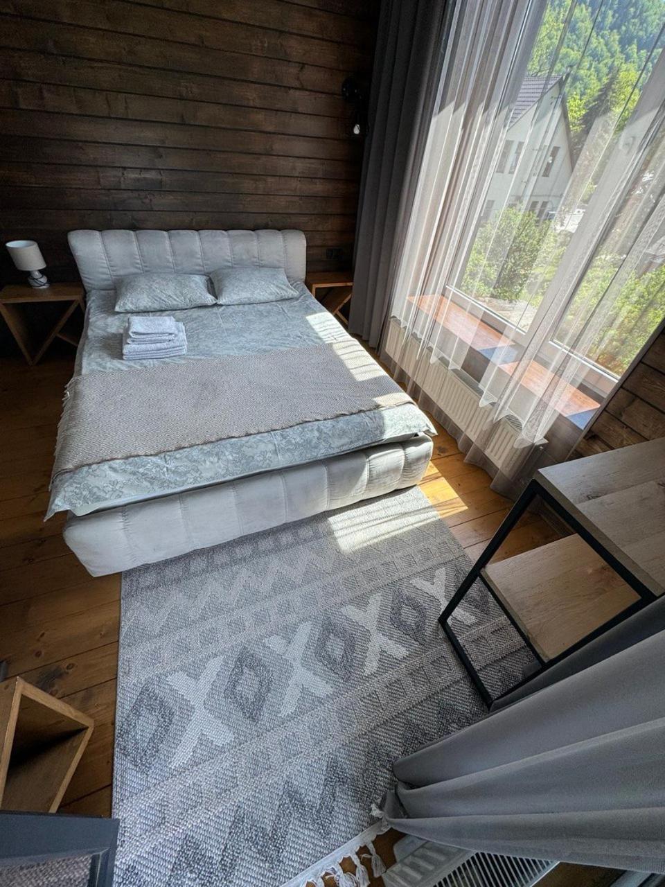 Deluxe Double Room with Balcony photo 2