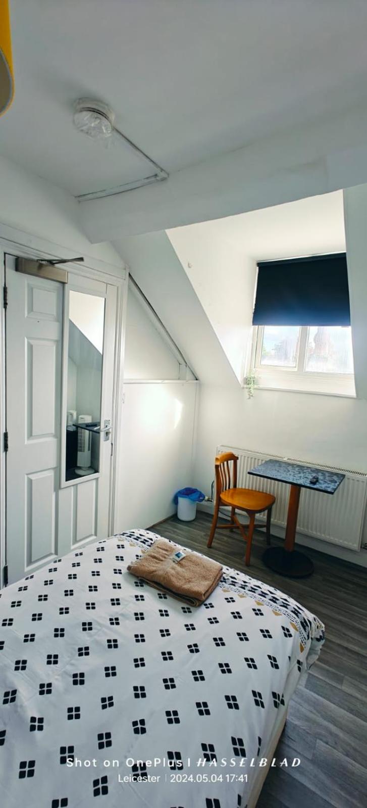 Single Room photo 1