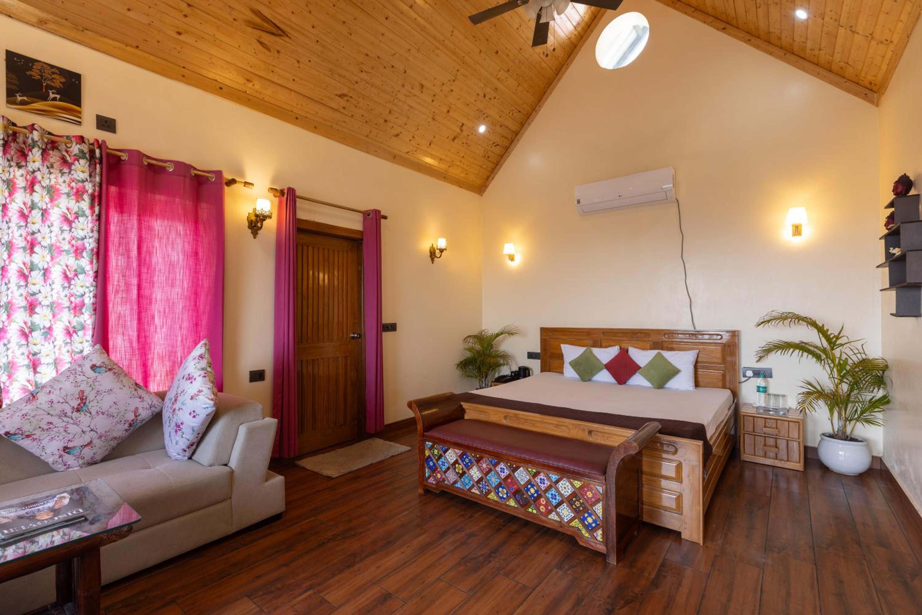 Deluxe Double Room with Balcony