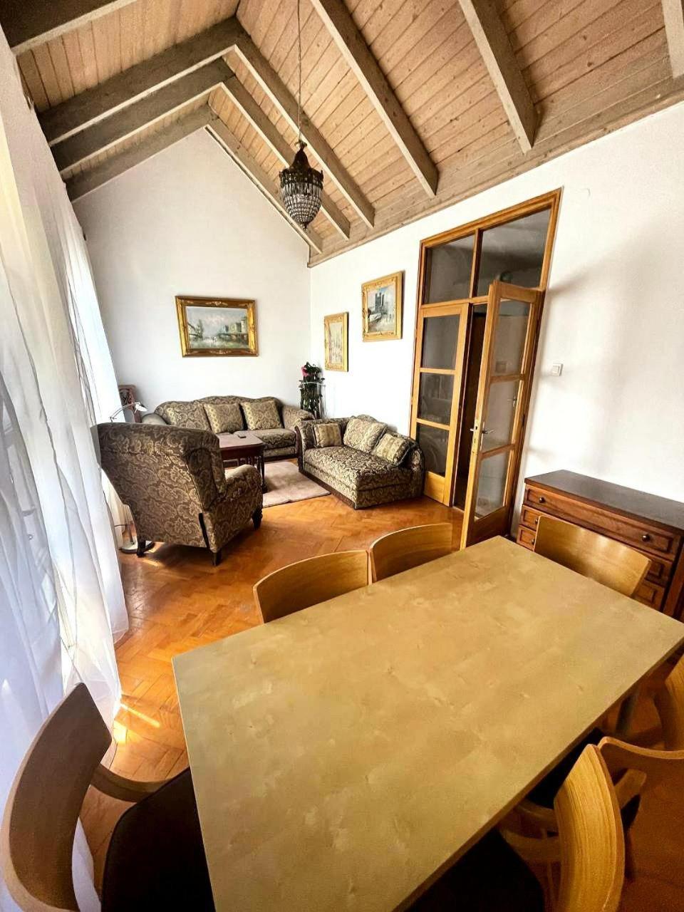 Two-Bedroom Apartment with Garden View photo 3