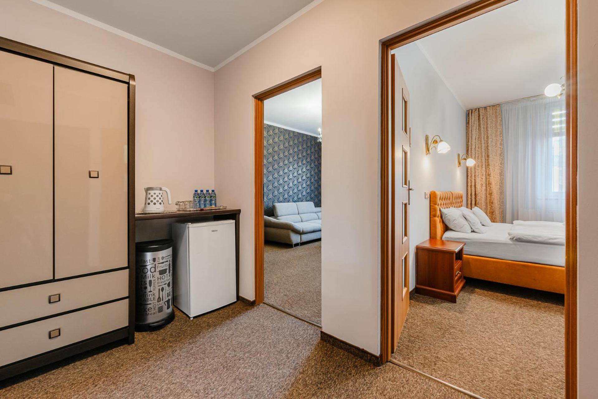 Apartment - Photo 4