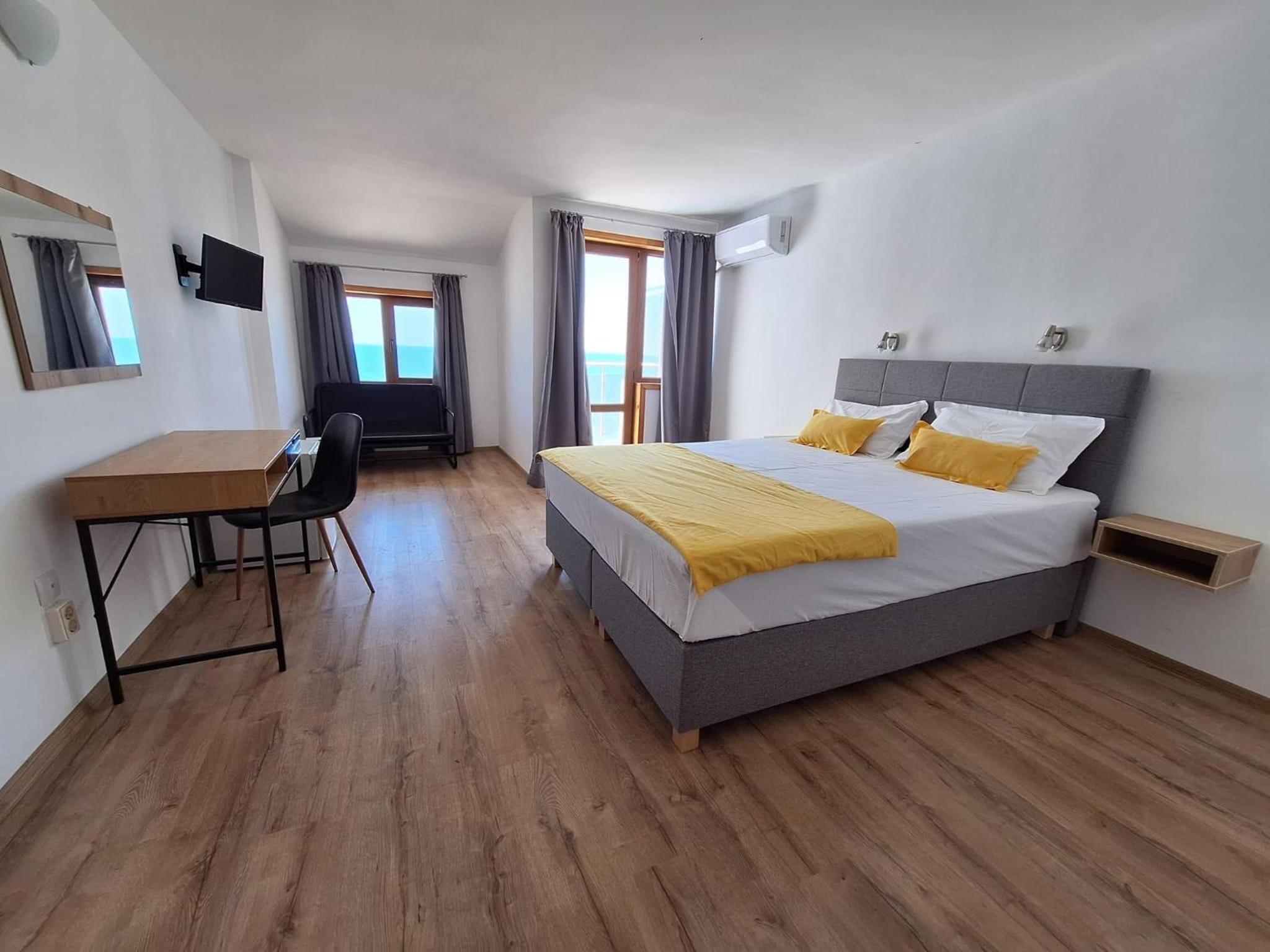 Family Room with Sea View photo 1