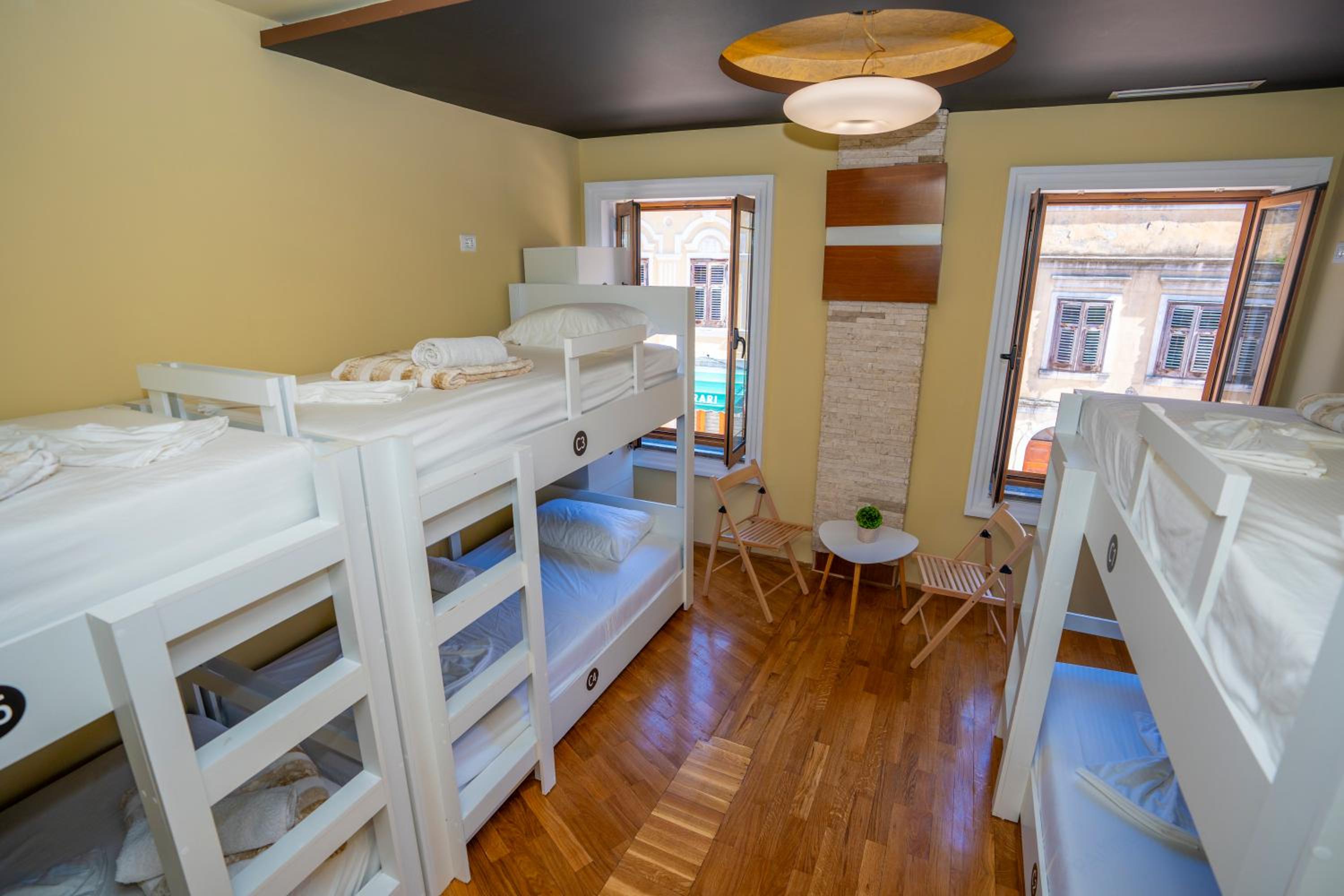 Bed In 8-Bed Mixed Dormitory Room photo 1