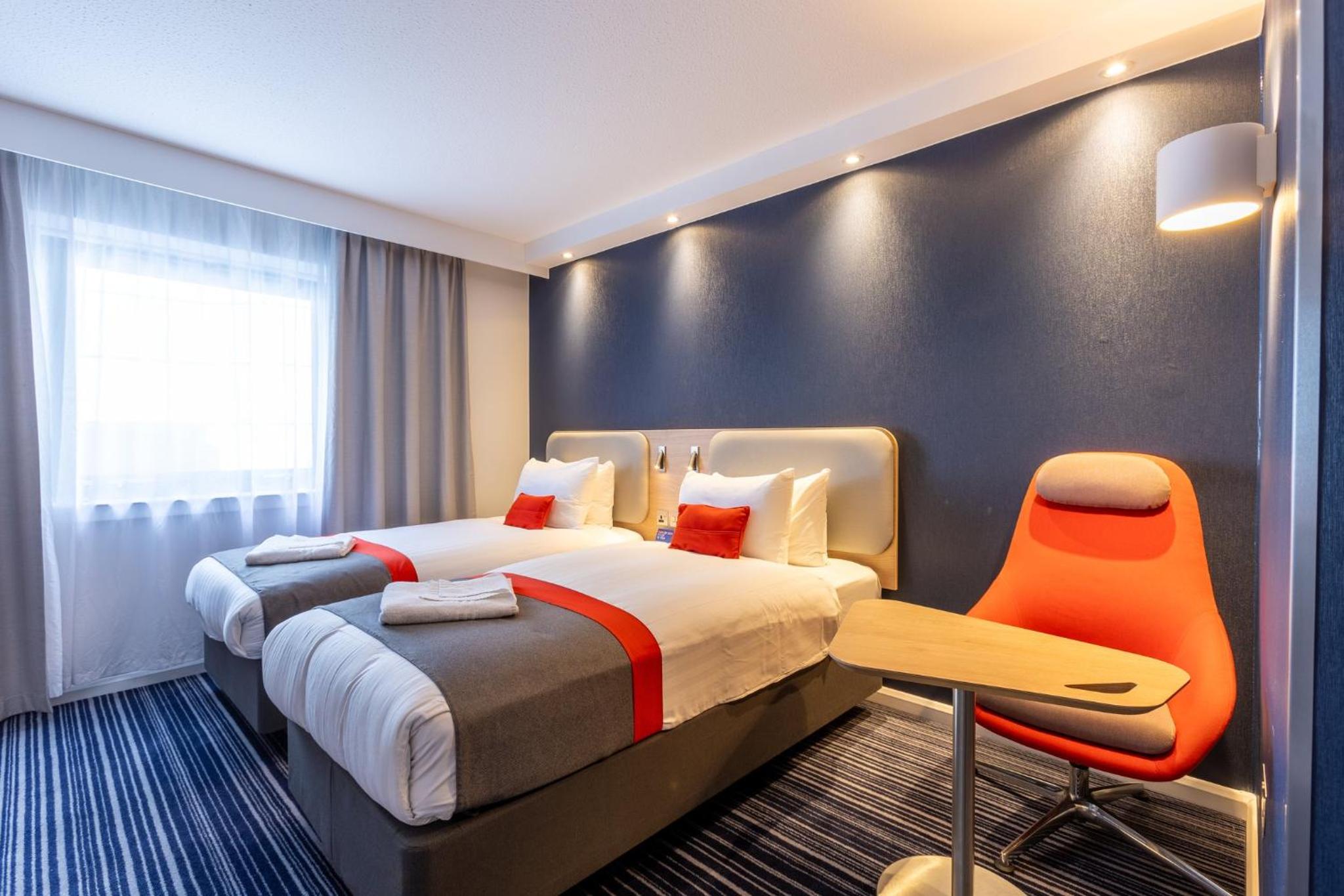 Standard Twin Room with Free Hot Breakfast photo 1