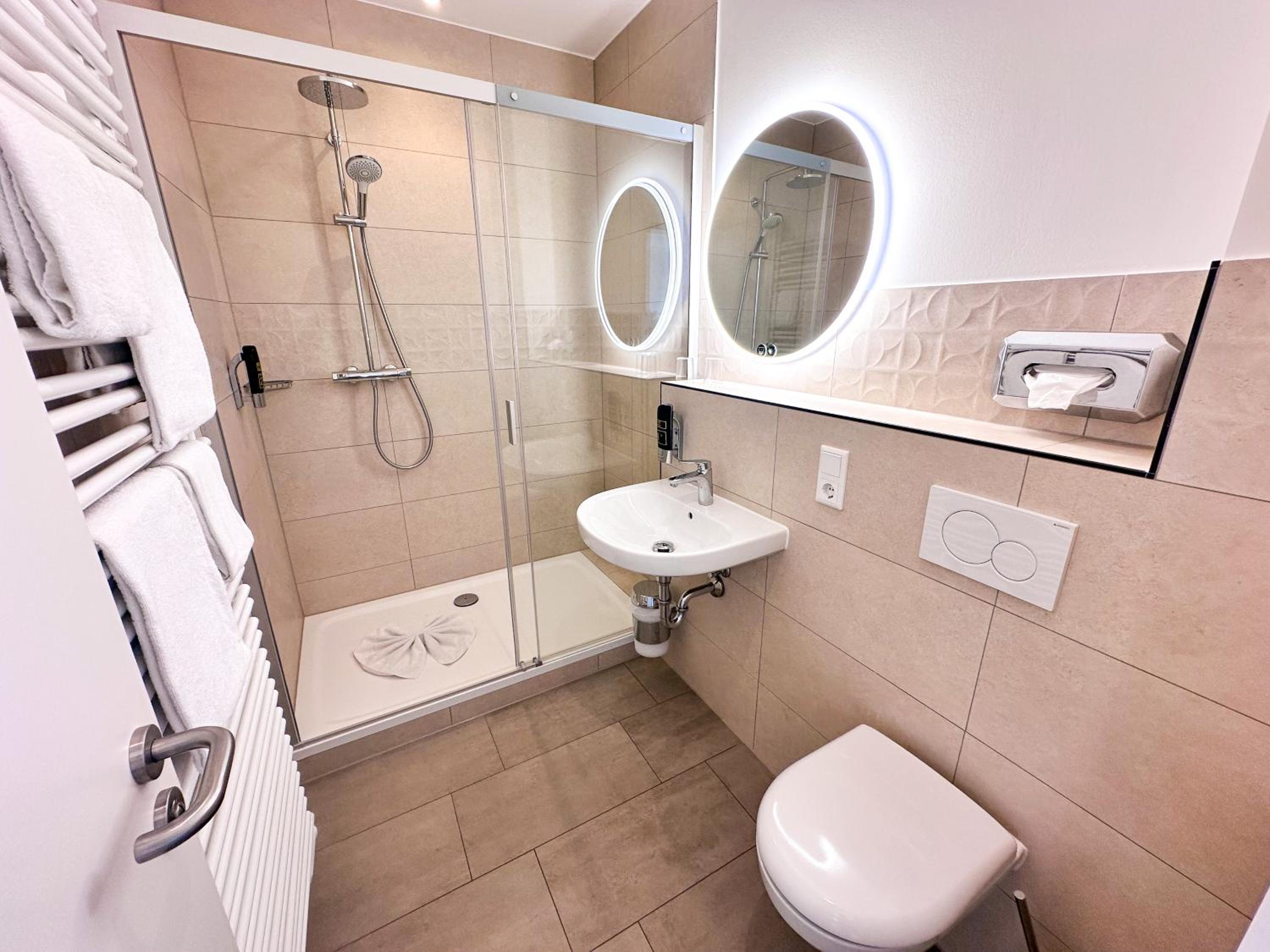 Large Double Room photo 2