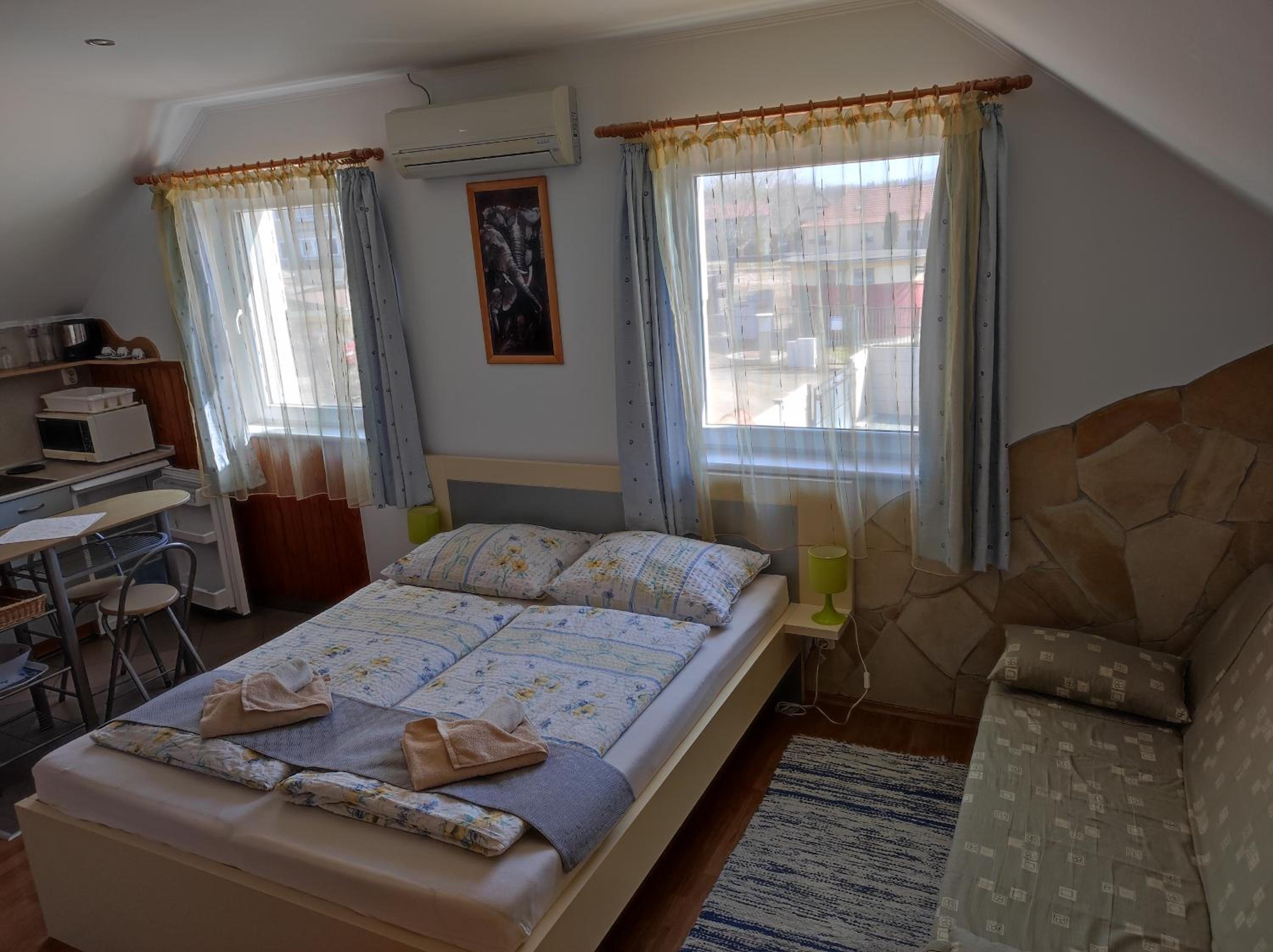 Apartment photo 3